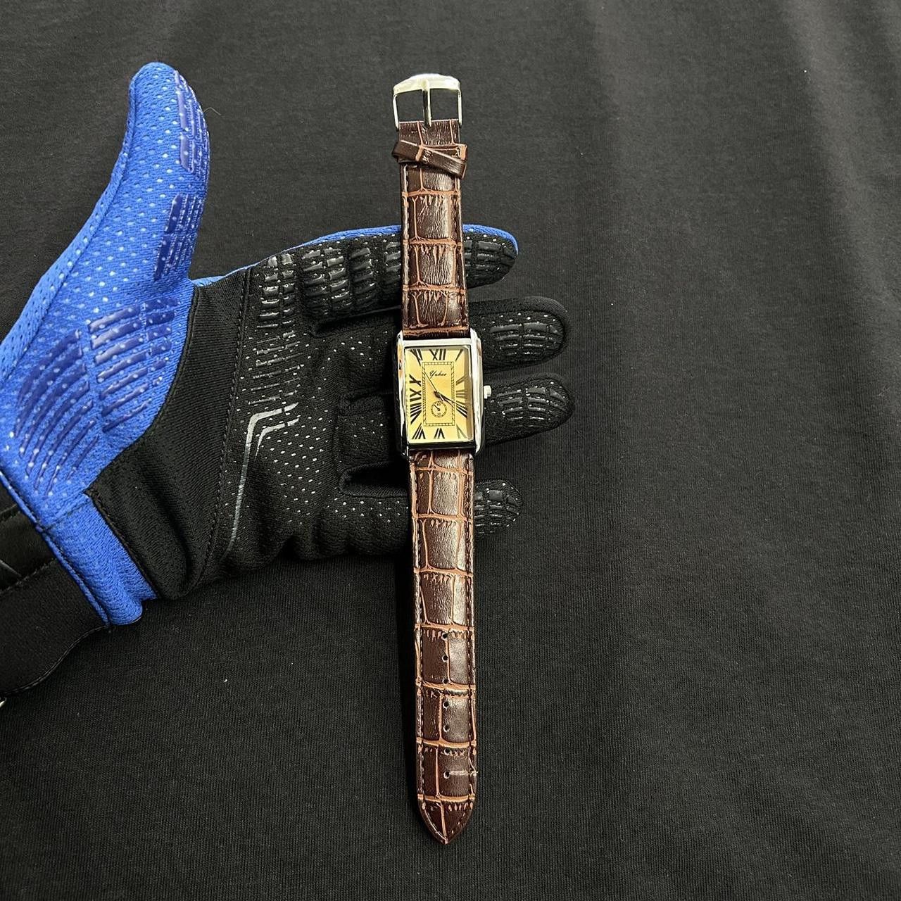 Vintage Vintage 2000s style Brown Rectangular Quartz Leather Watch Size ONE SIZE - 1 Thumbnail