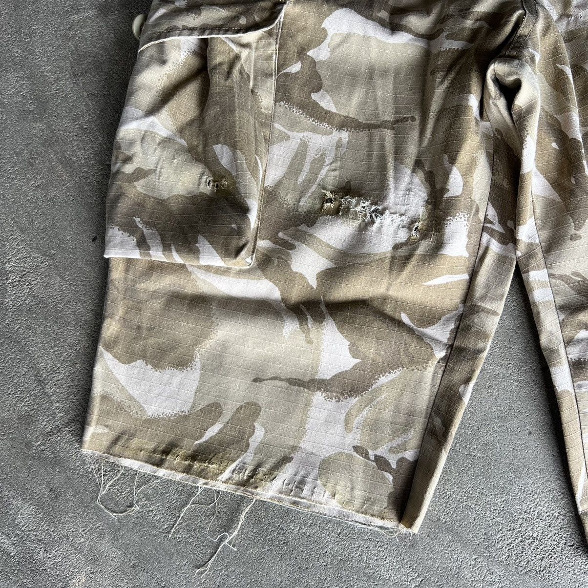 Vintage Vintage Camo Cargo Shorts Size US 32 / EU 48 - 2 Thumbnail