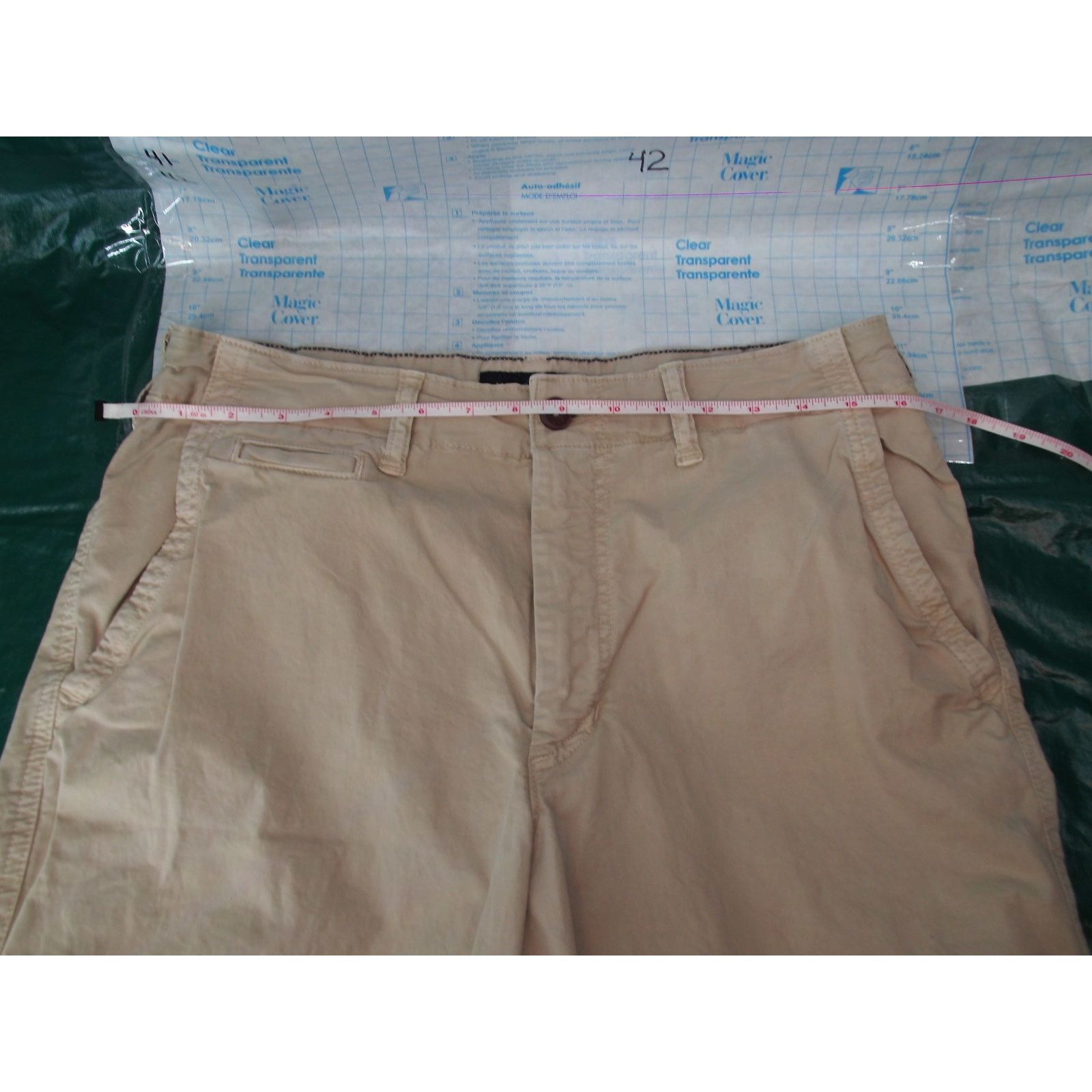 American Eagle Outfitters American Eagle Khaki Shorts Size 33 Next Flex Long Length Size US 33 - 4 Thumbnail