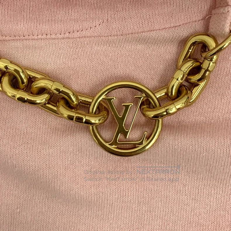 Louis Vuitton Louis Vuitton 23 pink logo chain embellished cotton hooded Size US XL / EU 56 / 4 - 5 Thumbnail