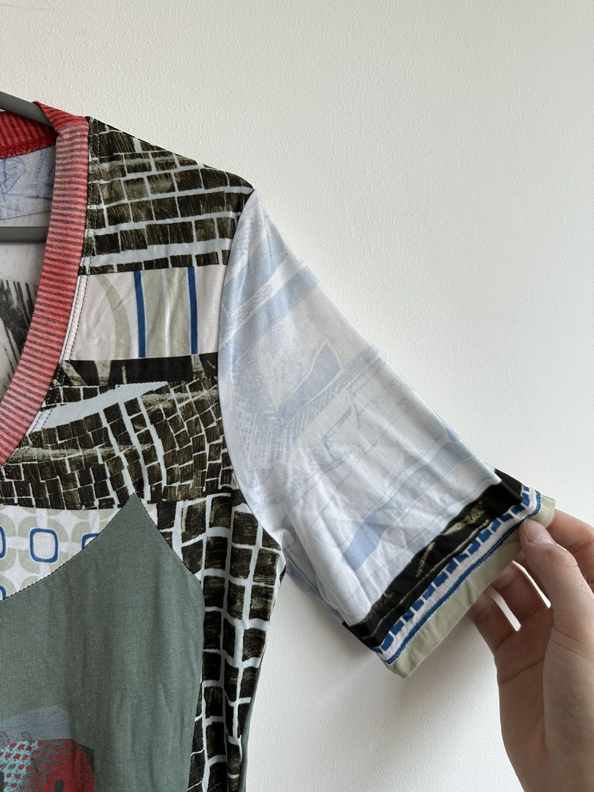 Vintage Save the Queen Short Sleeve Blouse Top Abstract Print Size L Size L / US 10 / IT 46 - 5 Thumbnail