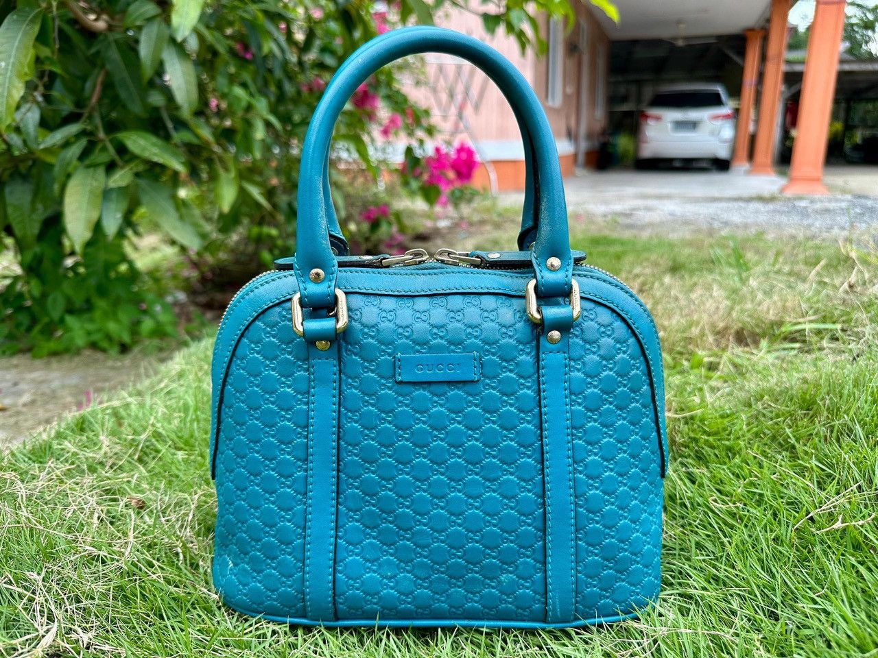 Gucci Authentic Gucci Micro Guccisima Leather Small Dome Bag Size ONE SIZE - 1 Thumbnail