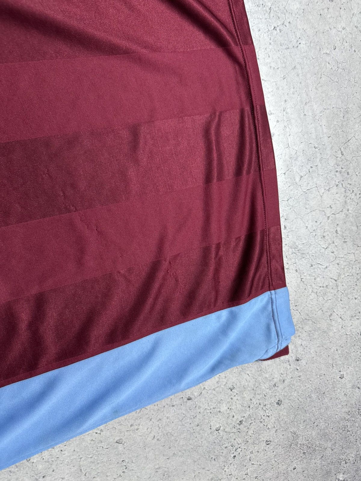 Vintage FC Aston Villa 1983 1984 1985 Vintage Soccer Jersey Size US XL / EU 56 / 4 - 8 Thumbnail
