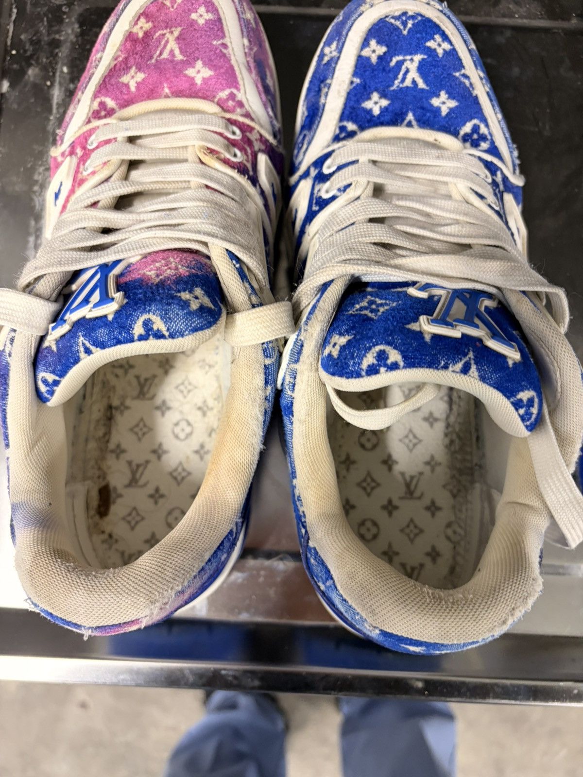 Louis Vuitton Louis Vuitton Trainer Sneakers Blue-Pink Monogram Size 9.5 Size US 9.5 / EU 42-43 - 12 Thumbnail