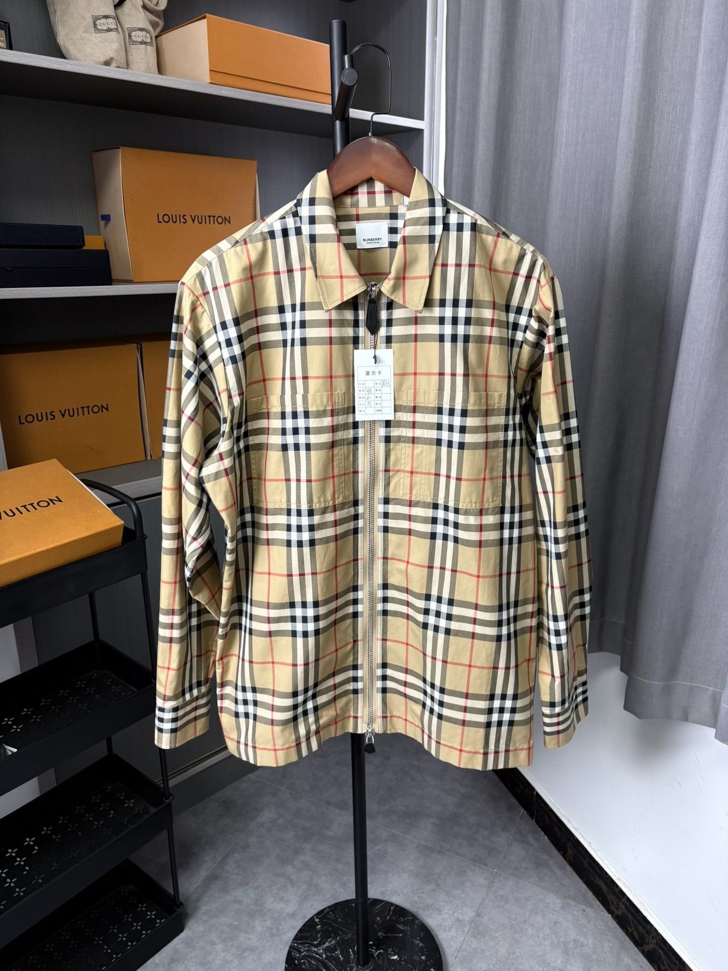 Burberry Burberry Plaid Light Jacket S Men Size US S / EU 44-46 / 1 - 1 Thumbnail
