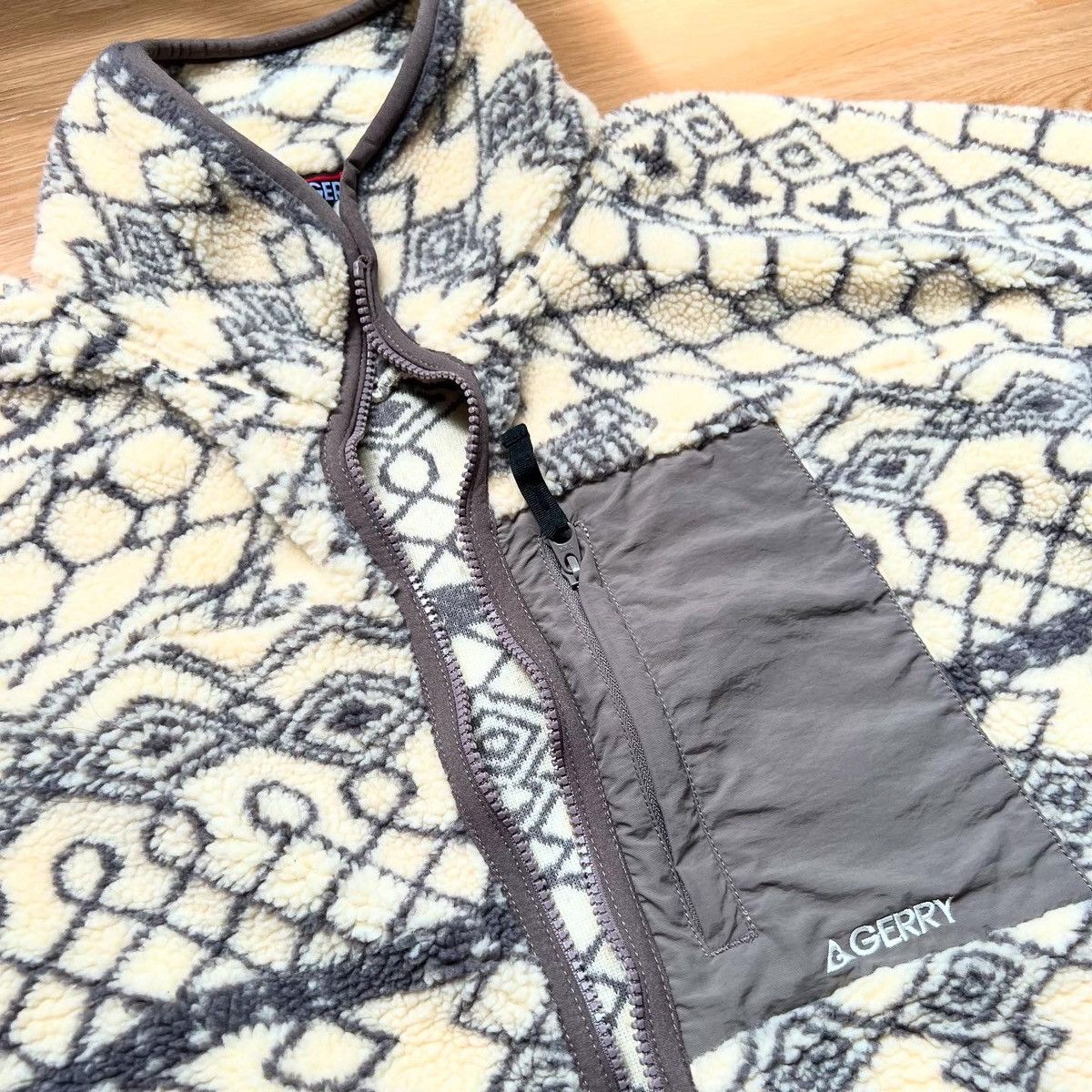 Other Gerry Fleece Jacket - Patagonia ish Size US L / EU 52-54 / 3 - 2 Thumbnail