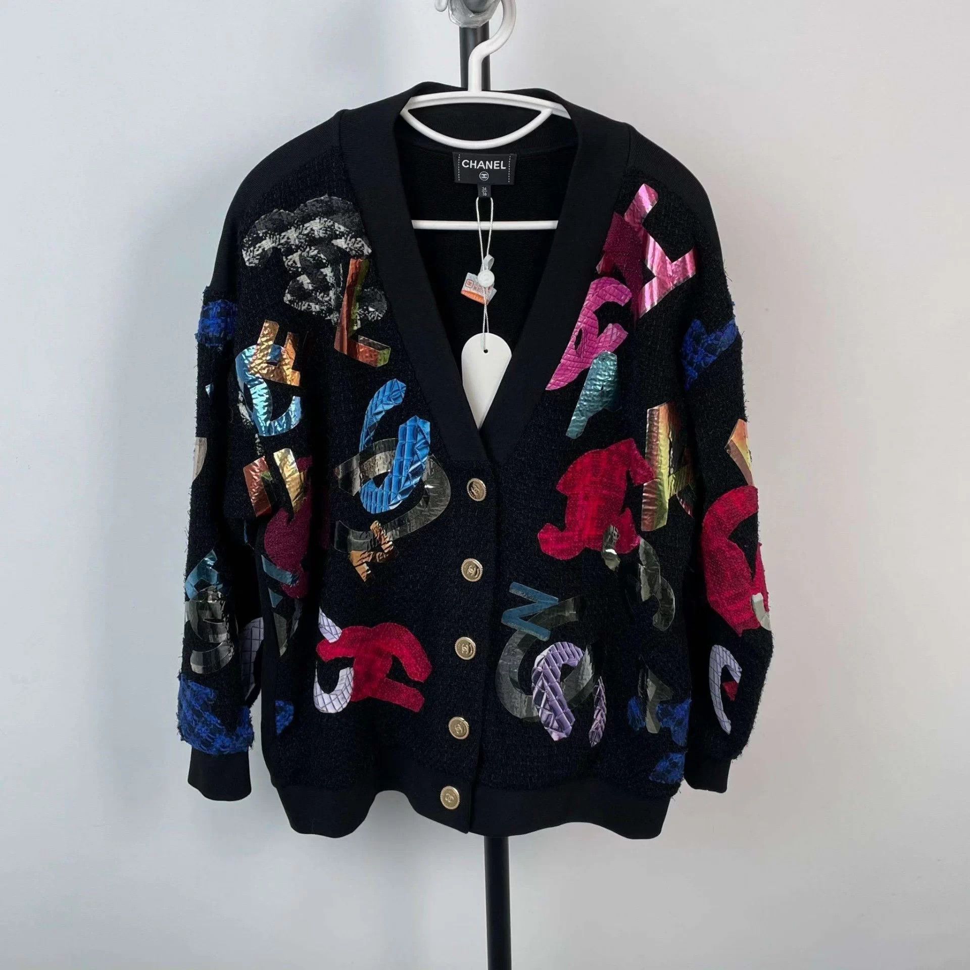 Chanel Chanel colorblock logo wool cardigan 36 Size XS / US 0-2 / IT 36-38 - 1 Thumbnail