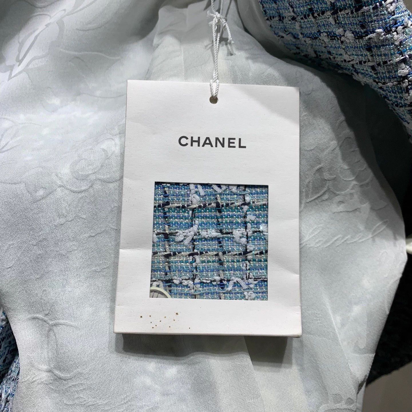Chanel Women's CHANEL 19C Cruise Blue Coco Blazer Jennie Size XS / US 0-2 / IT 36-38 - 8 Thumbnail