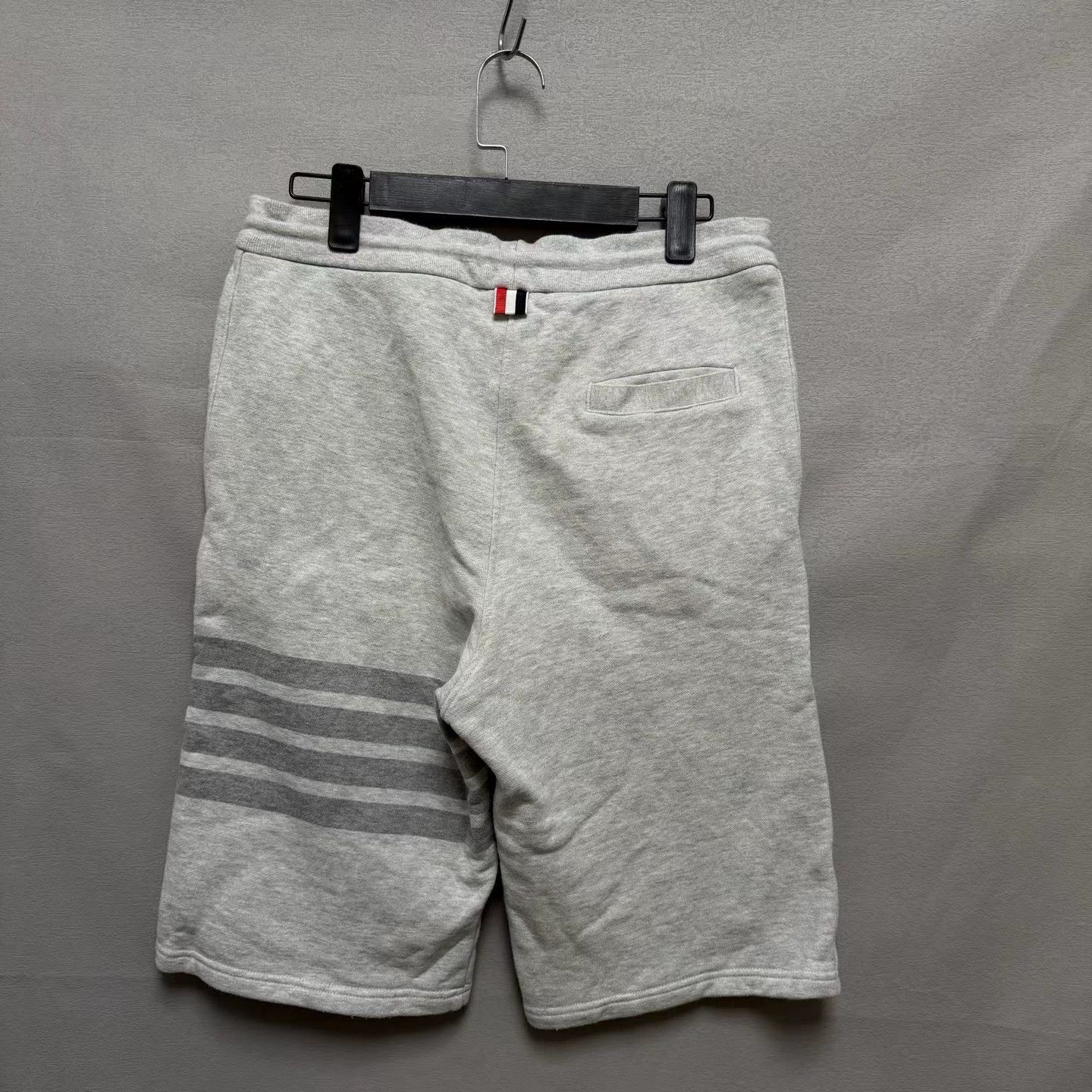 Thom Browne THOM BROWNE TB 4-Bar Drawstring Shorts Grey M (99%) Size US 35 - 4 Thumbnail