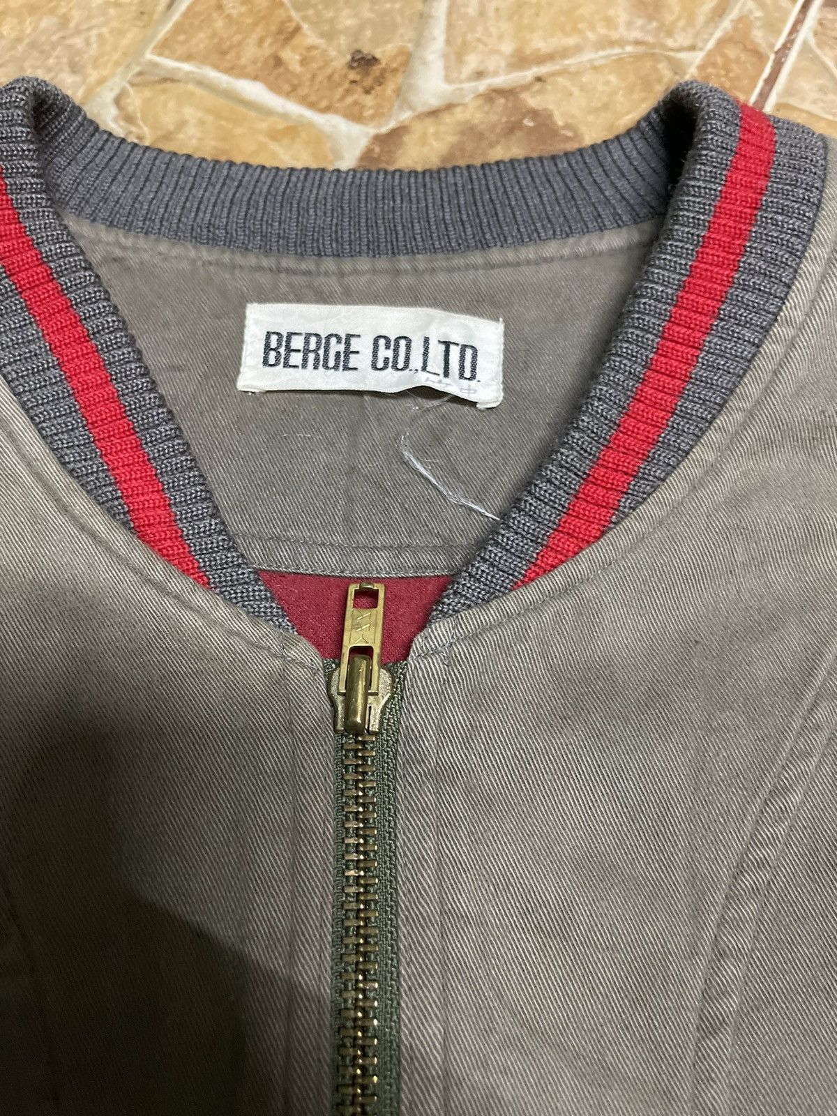 Issey Miyake JAPANESE BERGE CO.LTD JACKET ISSEY MIYAKE STYLE Size US L / EU 52-54 / 3 - 3 Thumbnail