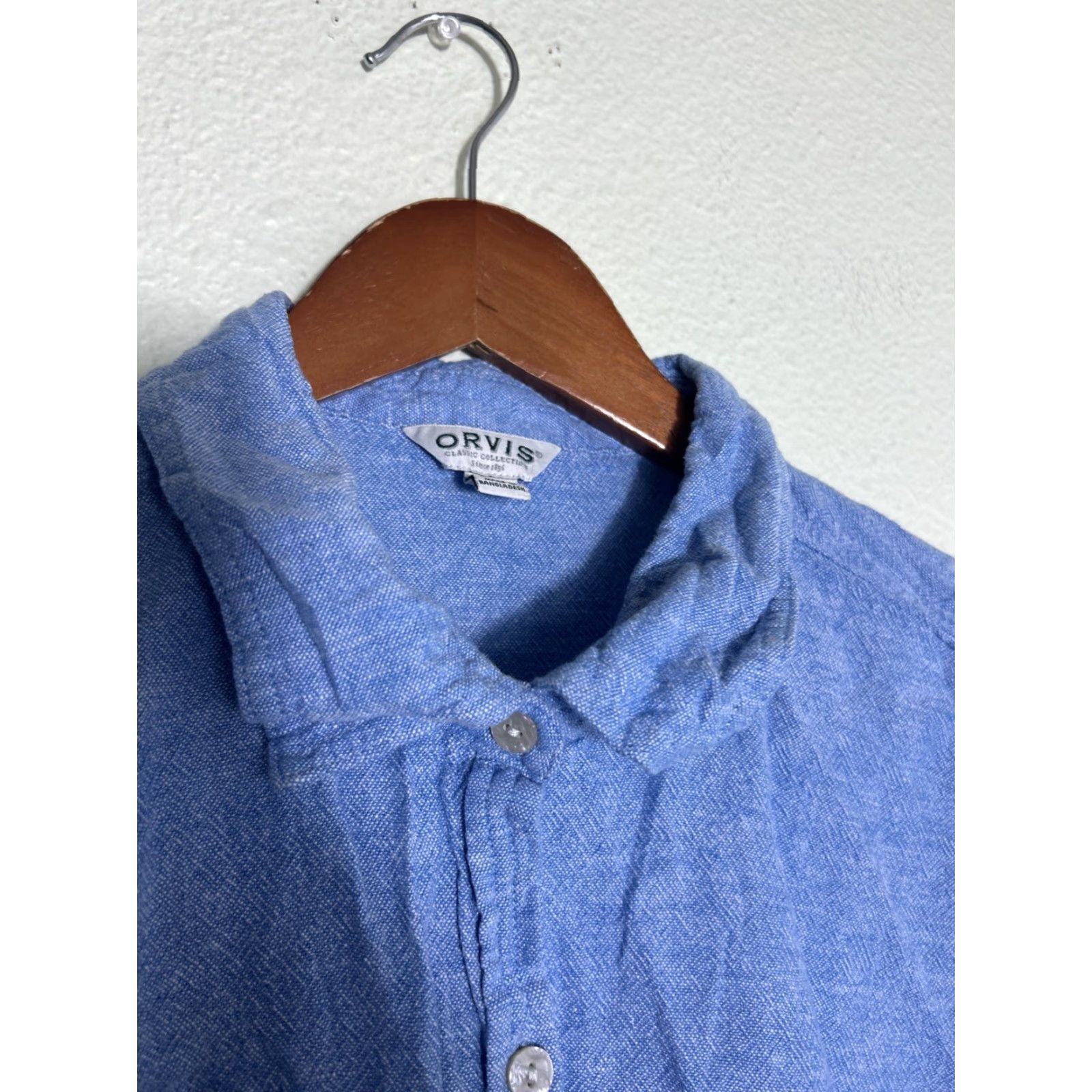 Orvis Orvis Women’s XL Blue Linen Rayon Long Sleeve Button-Up Shirt User: Orvis Women’s XL Blue Linen Rayon Long Sleeve Button-Up Shirt Size XL / US 12-14 / IT 48-50 - 4 Thumbnail