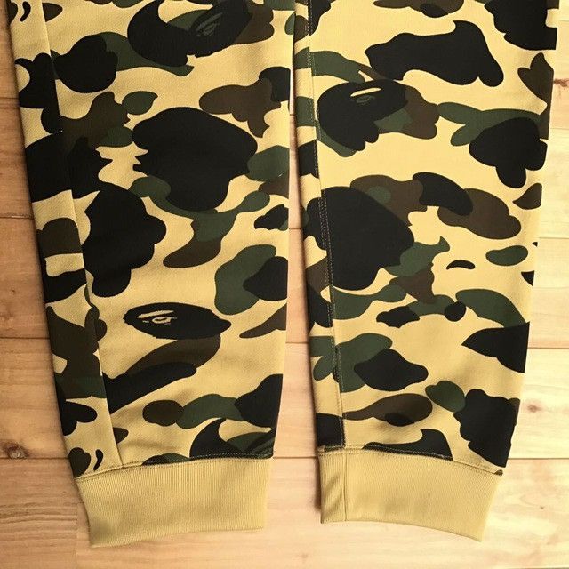 Bape BAPE 1st camo yellow shark sweat cargo pants ★size L Size US 34 / EU 50 - 7 Thumbnail