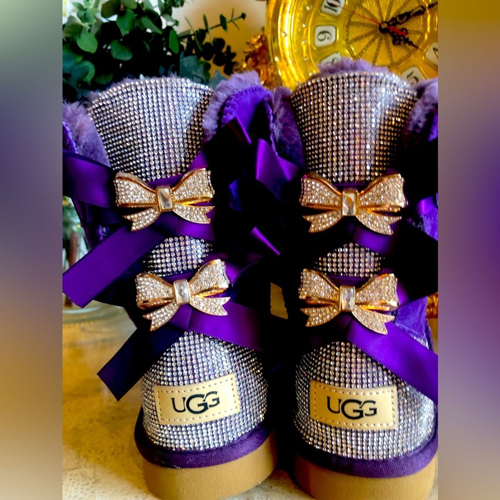 Ugg Ugg it’s With Bows And Rhinestones size9 Size US 9 / IT 39 - 1 Thumbnail