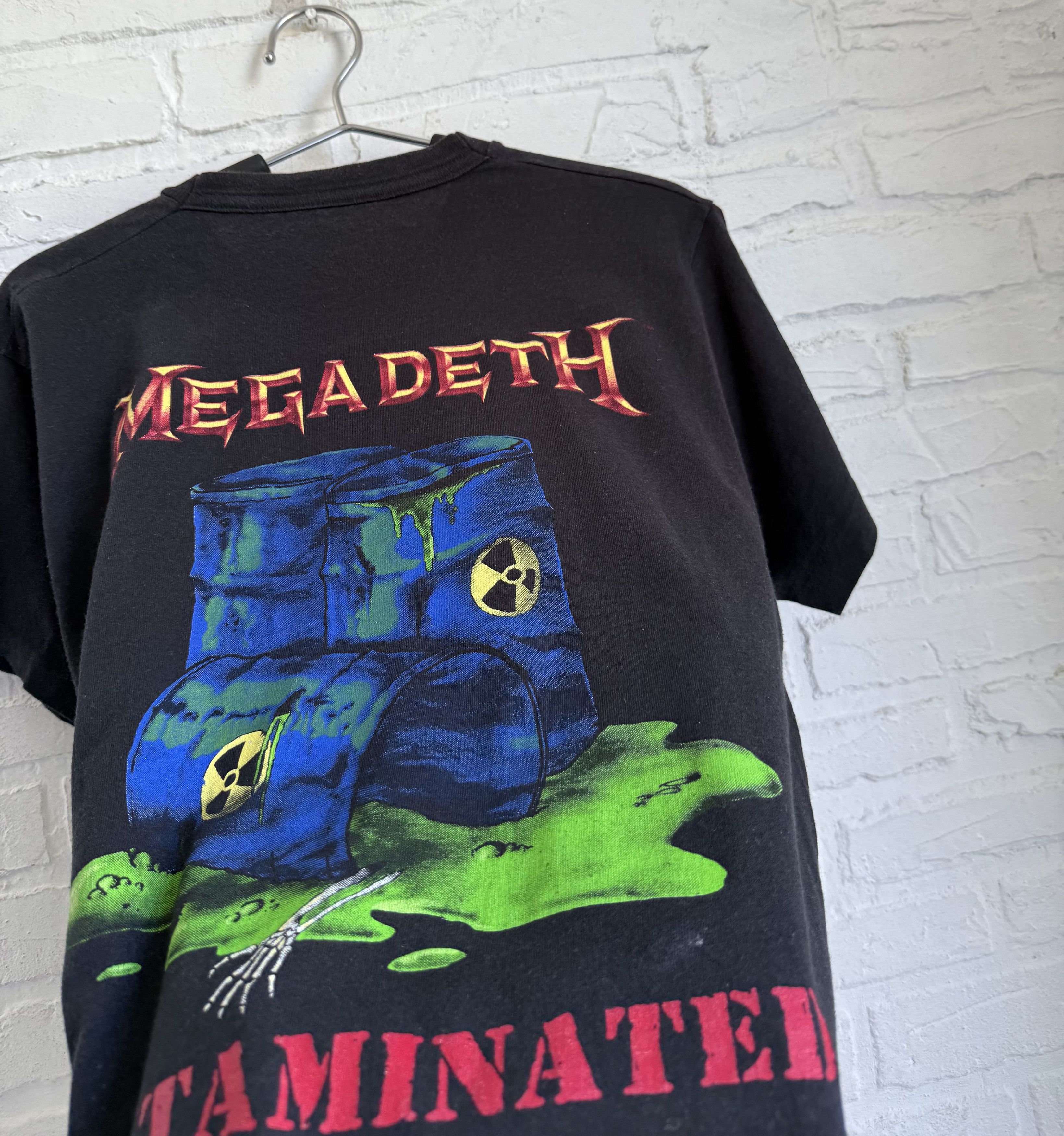 Band Tees Vintage 80s 1989 Megadeth Contaminated t-shirt Size US M / EU 48-50 / 2 - 8 Thumbnail