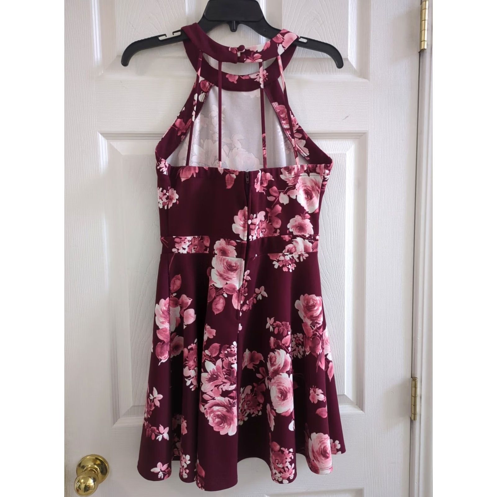 Vintage B. Smart Halter Neck Short Party Dress Burgundy Size 9 Prom Womens Dress Sequin Zip Floral Fit & Flare Size 30" / US 8 / IT 44 - 3 Thumbnail