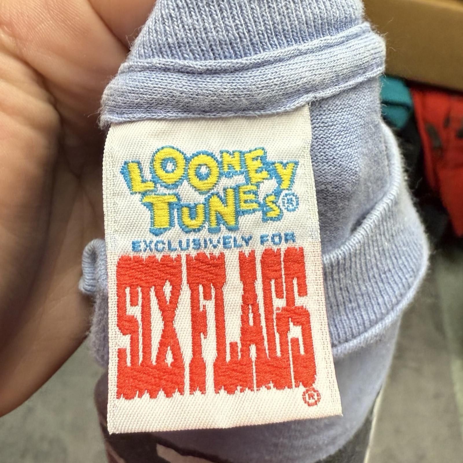Designer 1991 Looney Tunes Six Flags — L — Size US L / EU 52-54 / 3 - 4 Thumbnail