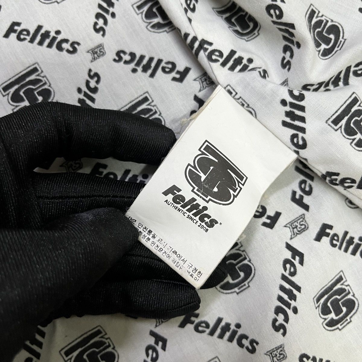 Japanese Brand × Vintage Feltics Reflective Coach Jacket Size US S / EU 44-46 / 1 - 13 Thumbnail