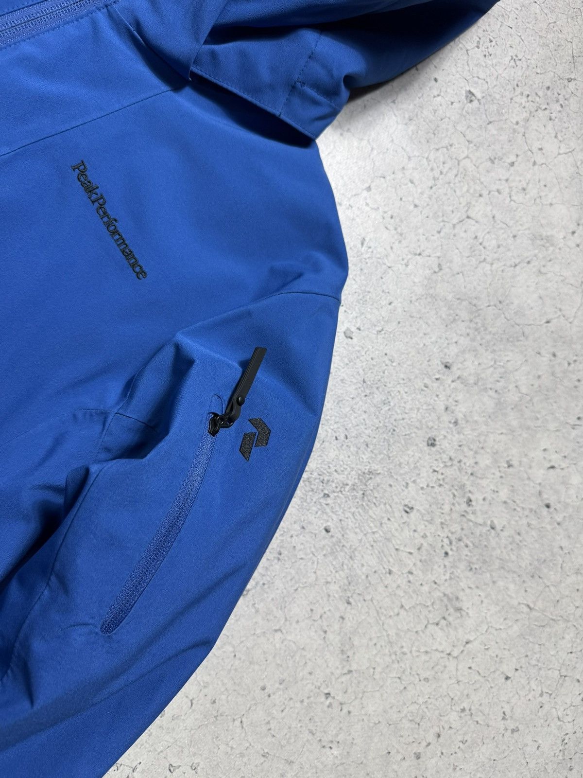 Peak Performance Peak Performance Men’s Ski Jacket Blue Outdoor Size US S / EU 44-46 / 1 - 5 Thumbnail