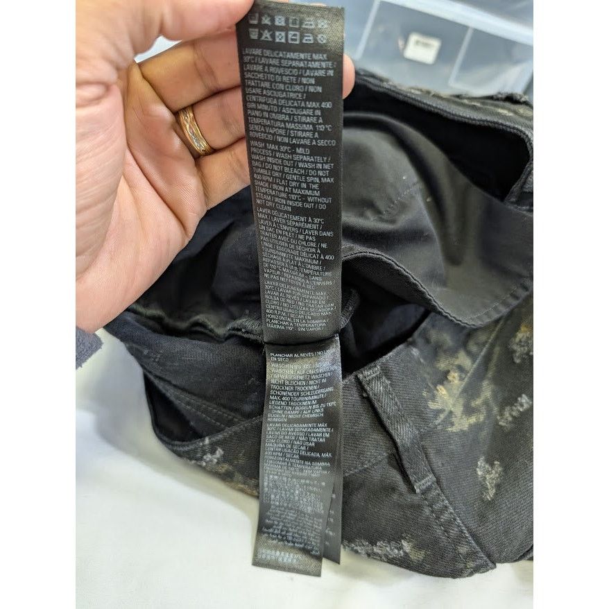Balenciaga o1rshd1 Unisex Super Destroyed Baggy Pants 13 in Flat Black Size US 34 / EU 50 - 22 Thumbnail