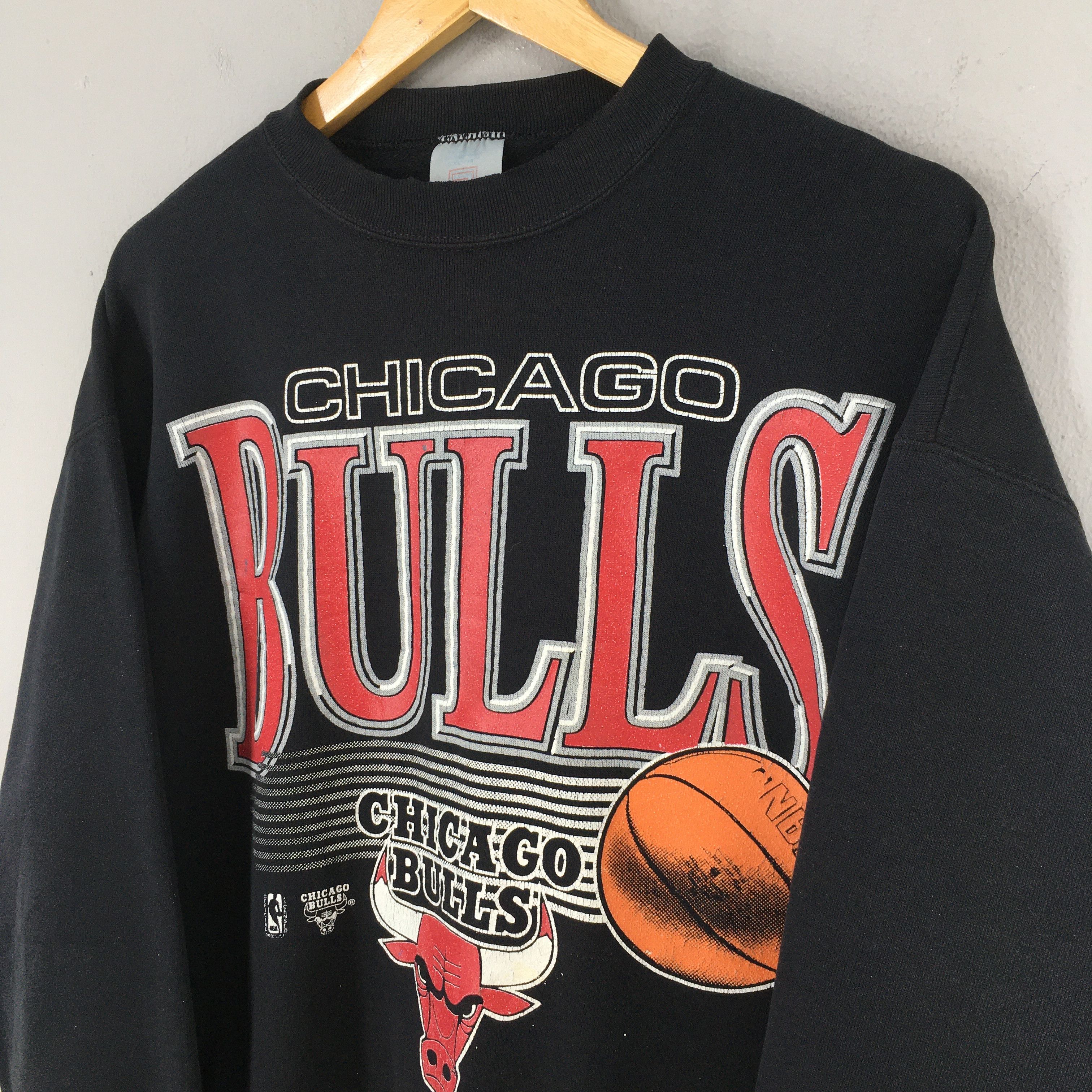 NBA Vintage Chicago Bulls NBA Black Sweatshirt XLarge Size US XL / EU 56 / 4 - 3 Thumbnail