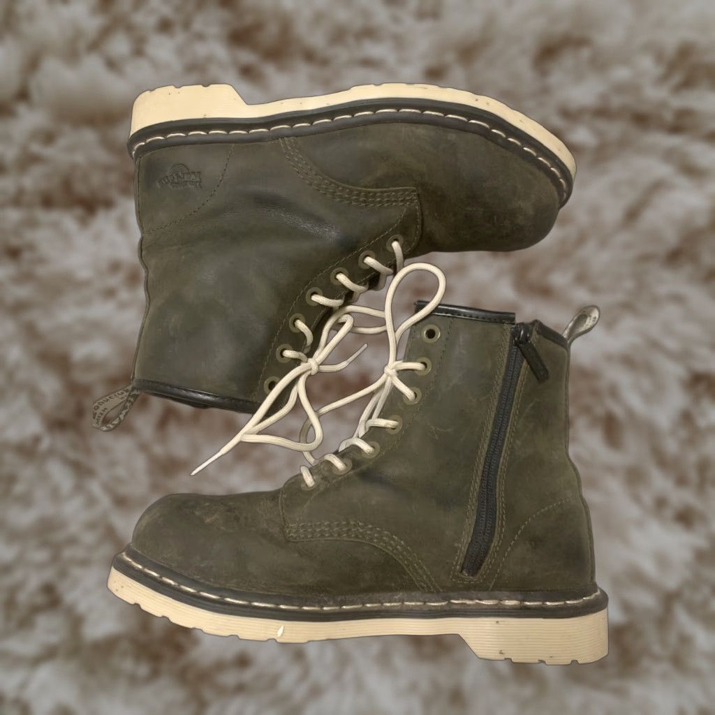 Dr. Martens Industrial Lace Up Green Leather Safety Toe Work Boots Womens 10US 8UK Safety Toe Boots Combat