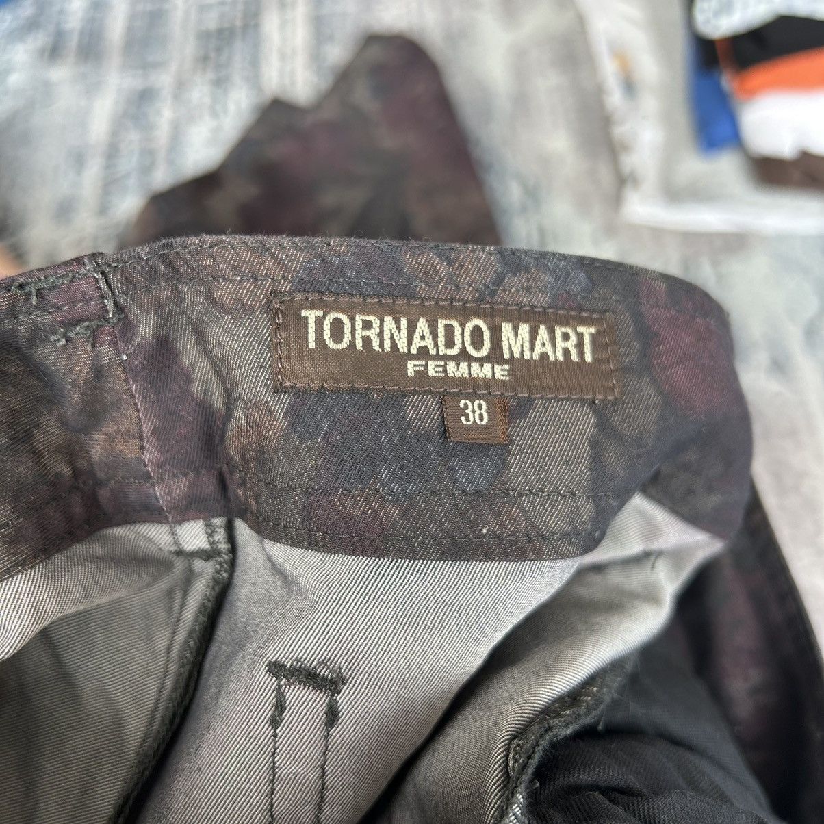 Tornado Mart Tornado Mart Flower Flared Pants Size US 27 - 14 Thumbnail