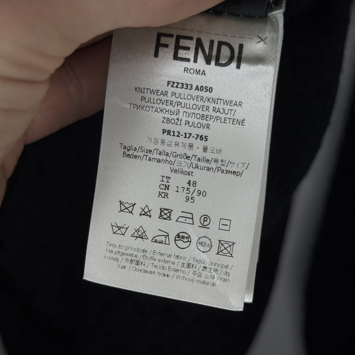 Fendi Fendi Eyes Sweater Black Wool Size US M / EU 48-50 / 2 - 13 Thumbnail