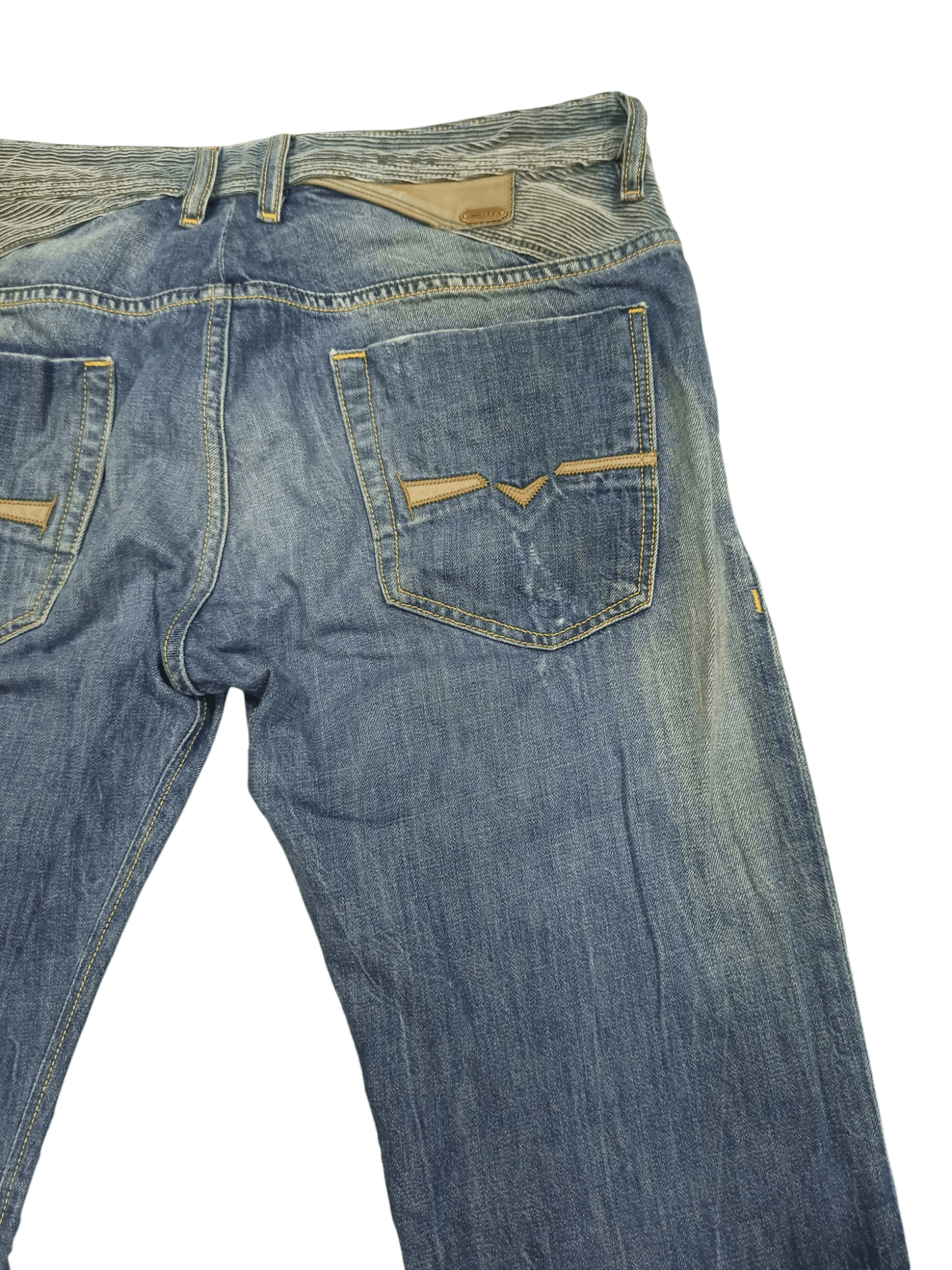 Diesel DIESEL REYHAN DISTRESSED DENIM FLARE JEANS Size US 31 - 10 Thumbnail