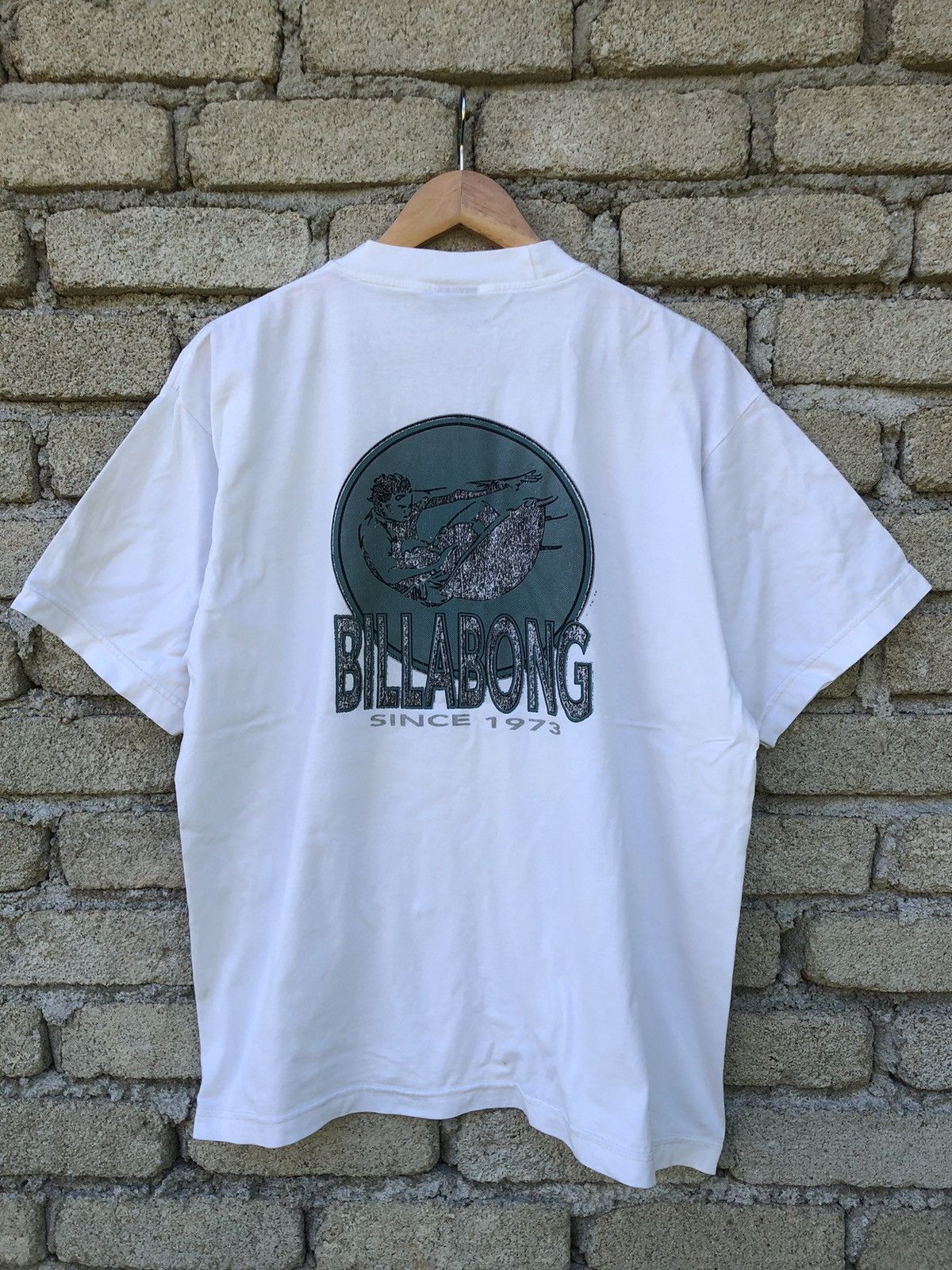 Billabong Vintage Y2K Billabong Surfing Backhit Tshirt Size US L / EU 52-54 / 3 - 1 Thumbnail