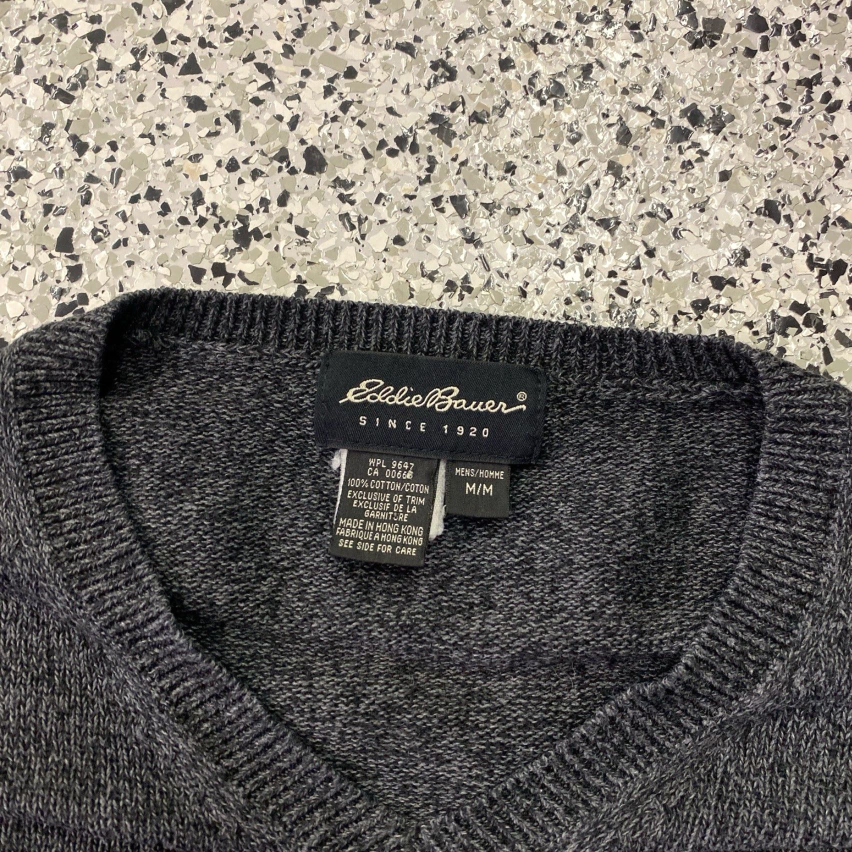 Eddie Bauer VINTAGE Eddie Bauer Sweater Gray Knit Men’s Medium V-Neck Pullover Knit Style All Seasons 90s Preppy Casual City College Dad Outdoor Size US M / EU 48-50 / 2 - 2 Thumbnail