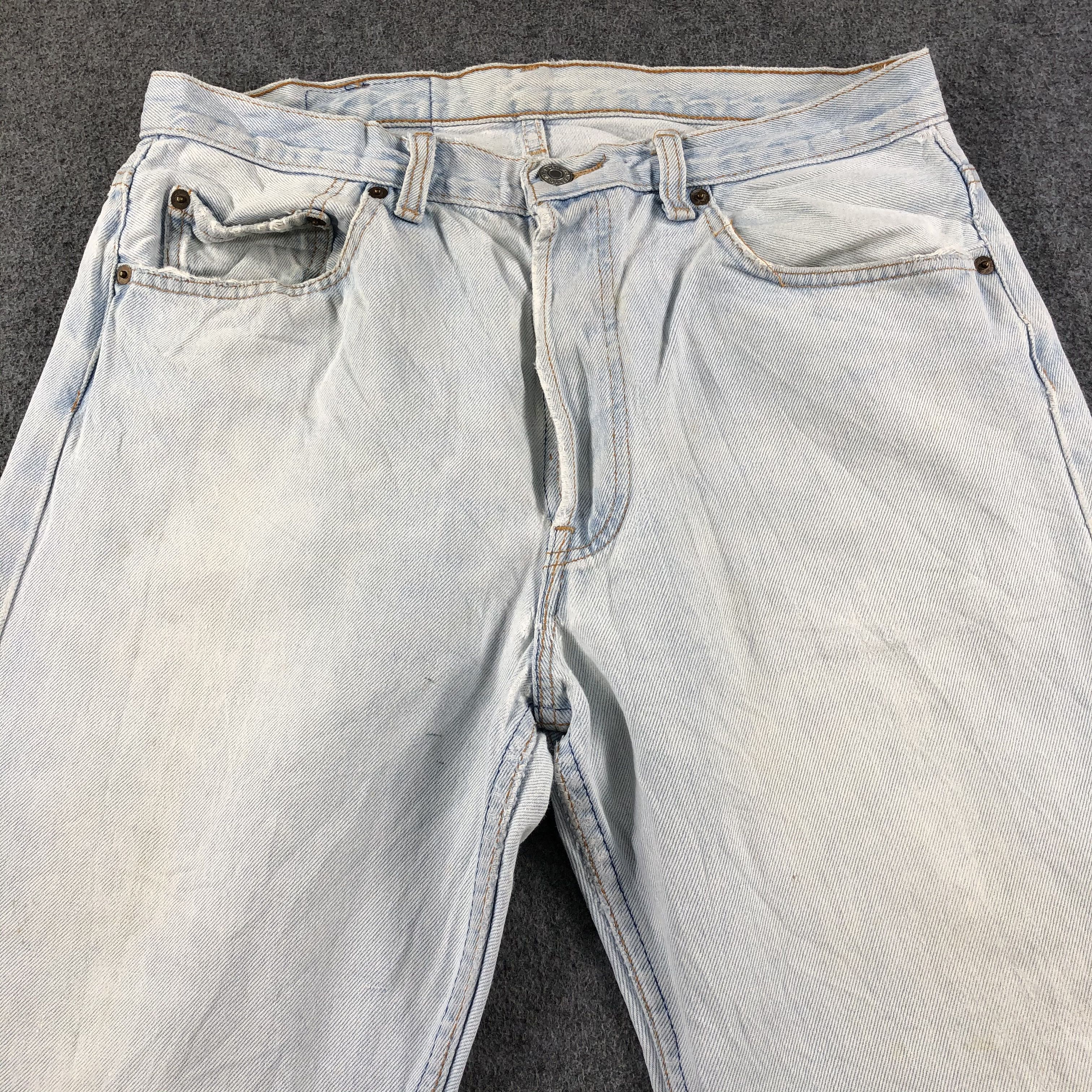 Levi's 90s Vintage Light Wash Levis 501 Jeans-J2621 Size US 32 / EU 48 - 3 Thumbnail