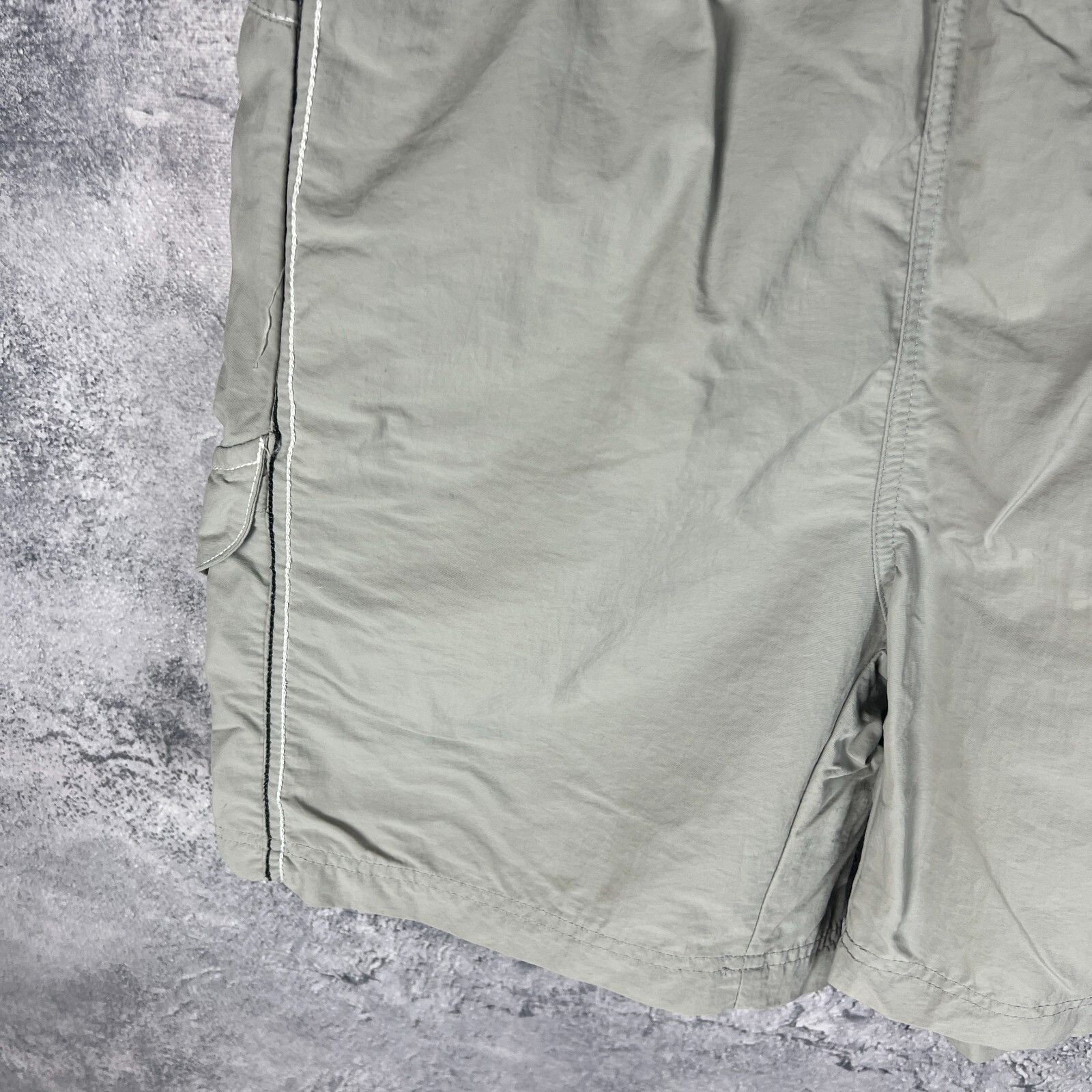 Nike Nike Vintage Cargo Shorts Men's Size L Gray ` Size US 34 / EU 50 - 6 Thumbnail