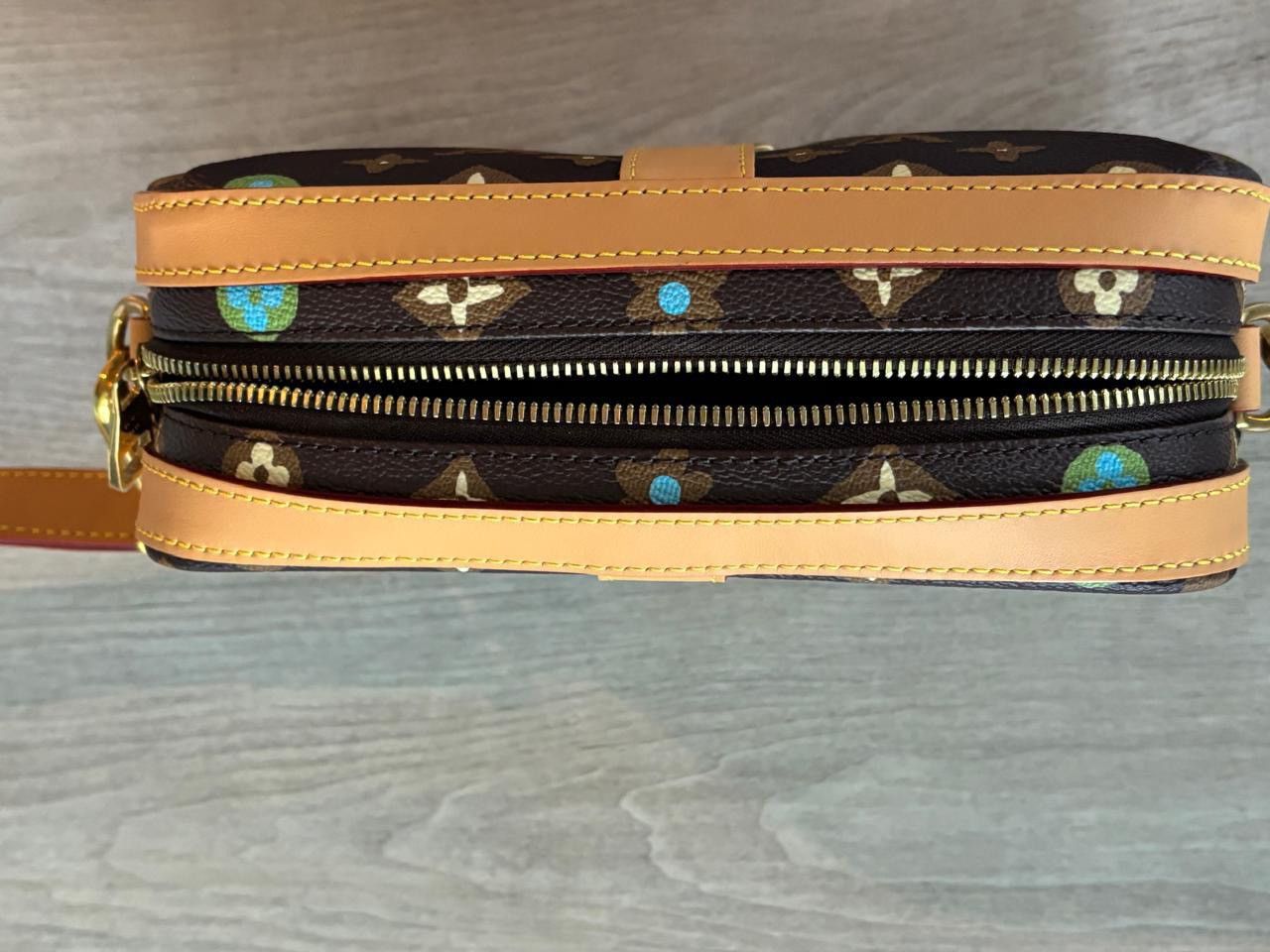 Louis Vuitton Louis Vuitton Tyler the Creator Envelope Messenger Size ONE SIZE - 8 Thumbnail