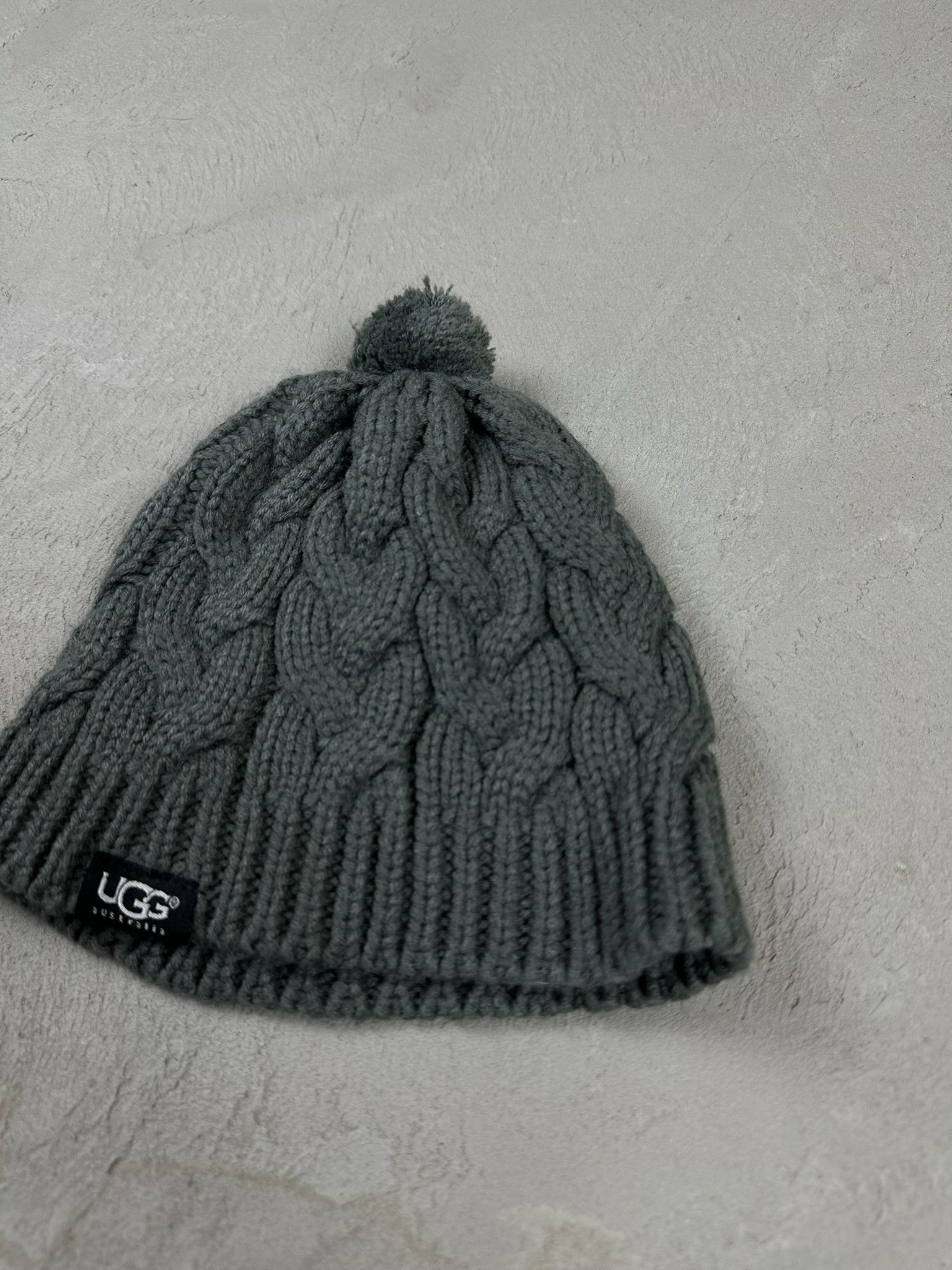 Ugg Vintage UGG Australia Wool Cable Knit Beanie Hat Size ONE SIZE - 3 Thumbnail
