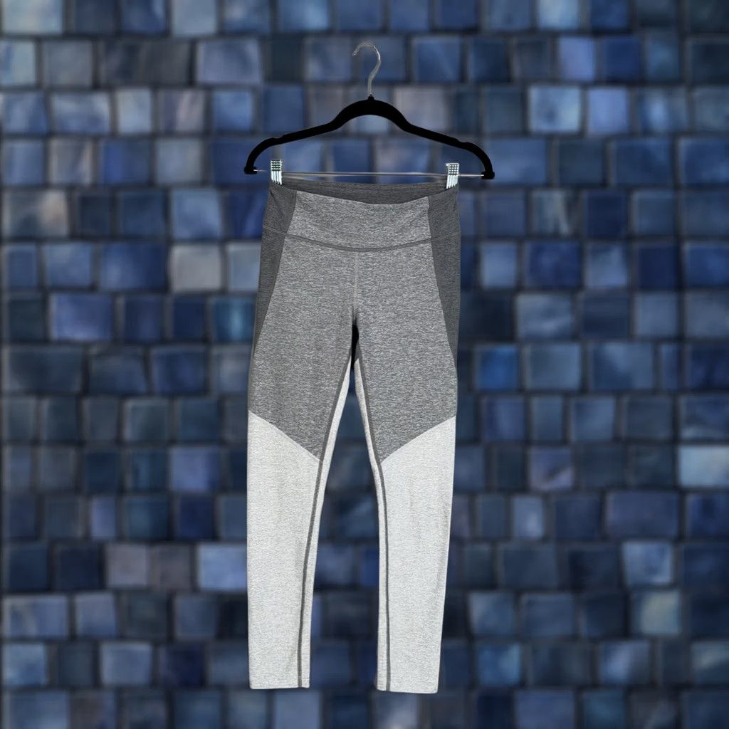Outdoor Voices Outdoor Voices Leggings Womens Small Gray Colorblock Ankle Athletic Yoga Gym Size 28" / US 6 / IT 42 - 1 Thumbnail