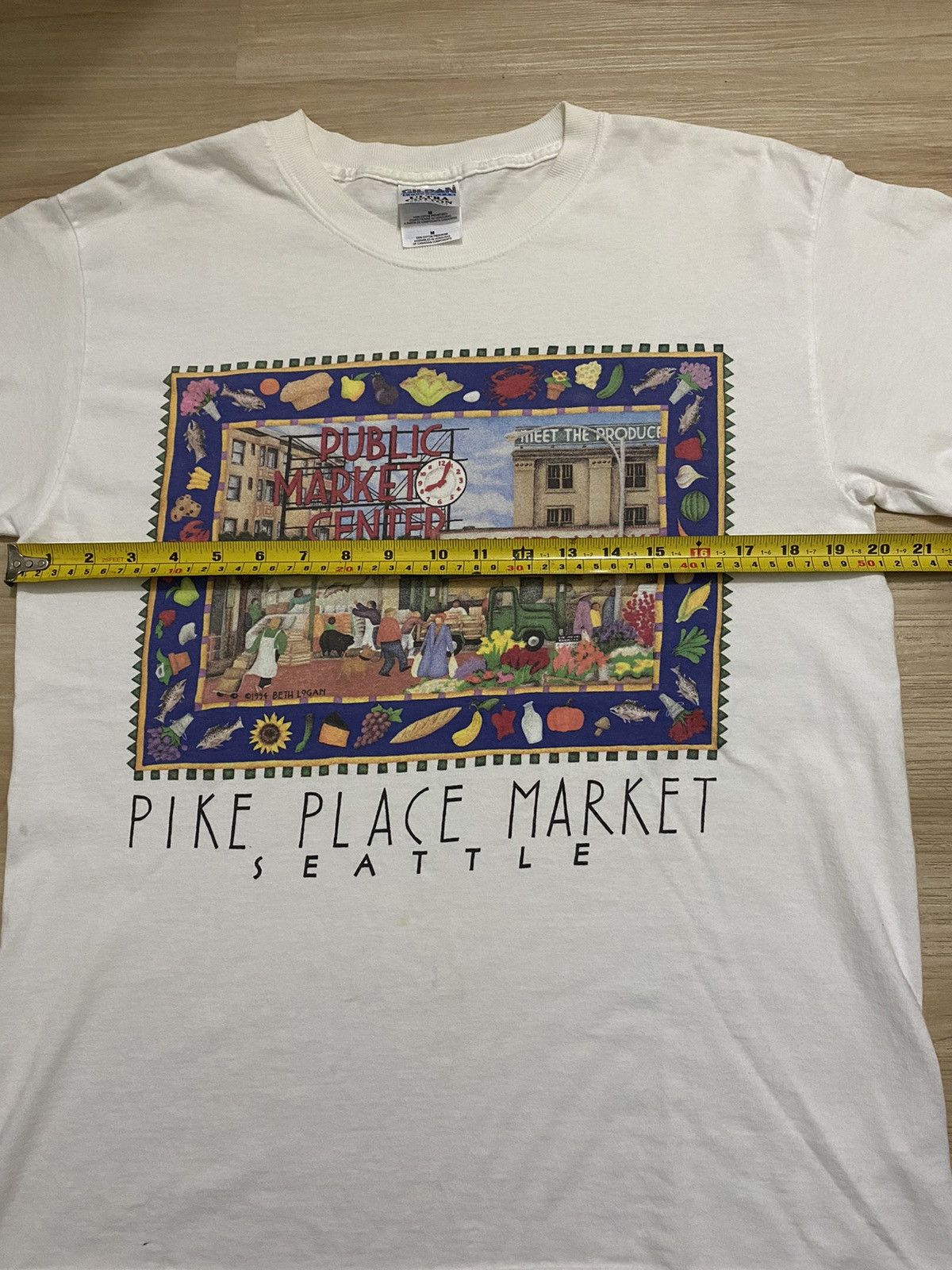 Gildan × Vintage Pike Place Market 1994 Size US M / EU 48-50 / 2 - 6 Thumbnail