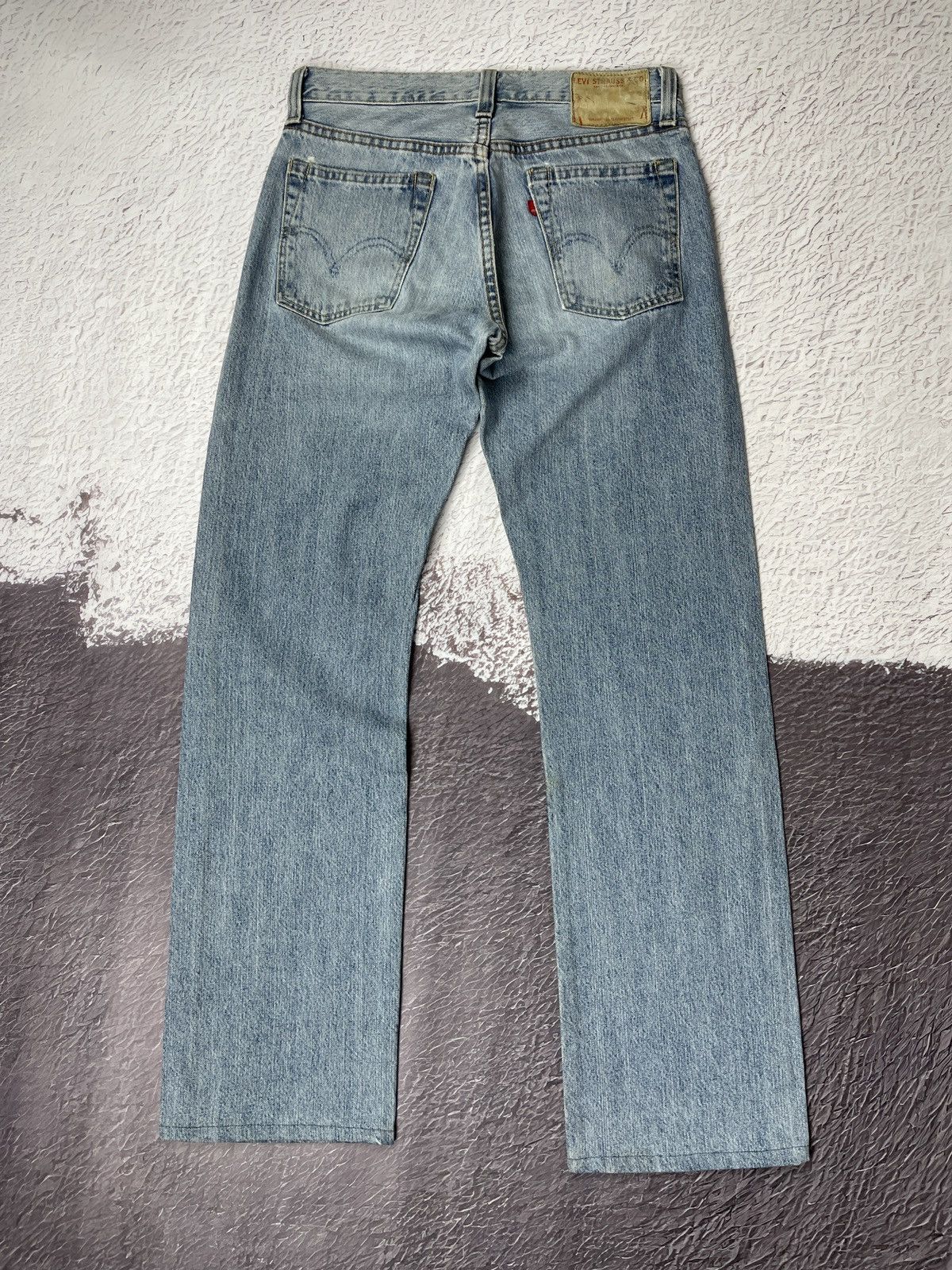 Levi's Levi’s premium vintage 90s made in USA blue washed jeans Size US 30 / EU 46 - 13 Thumbnail