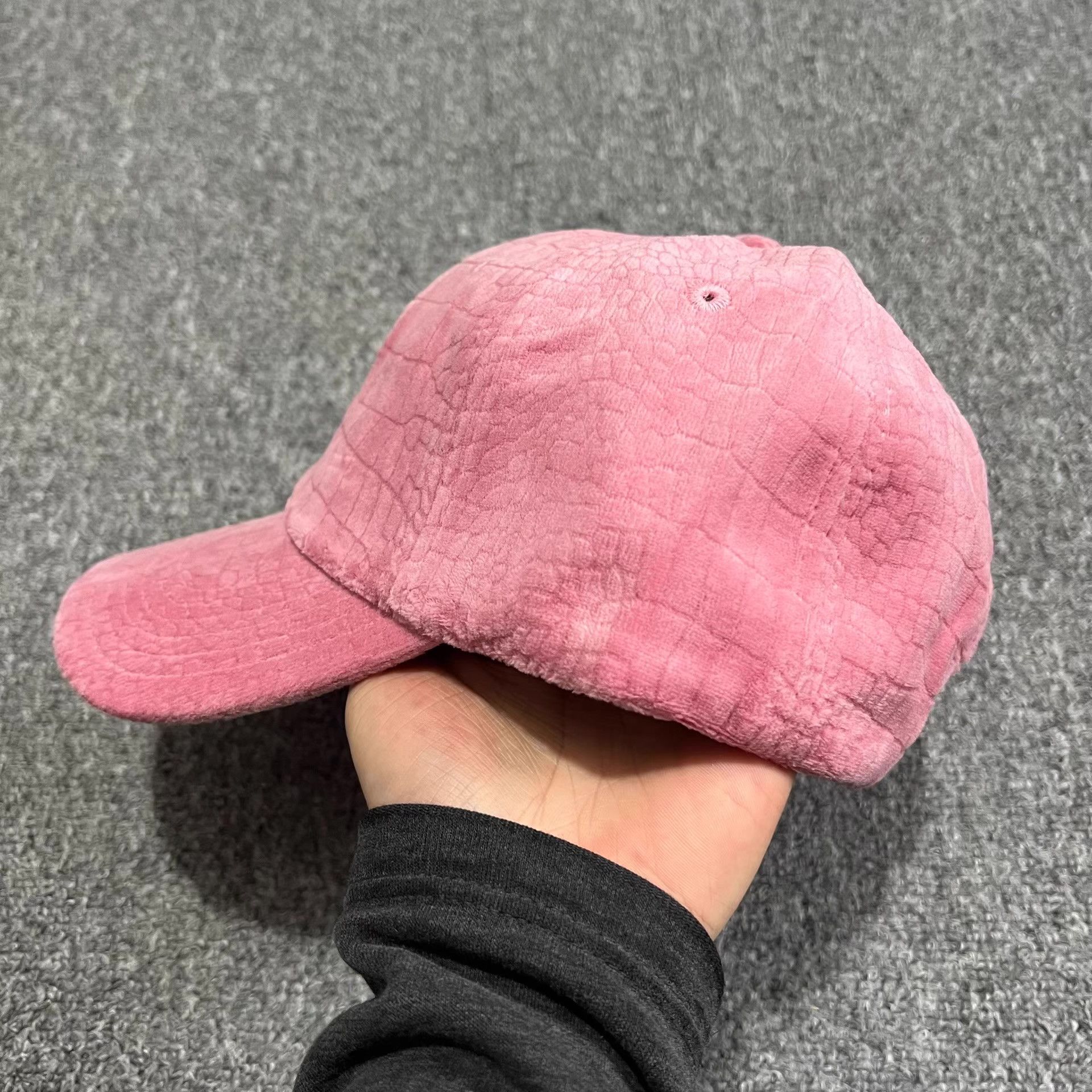 Fucking Awesome FuckingAwesomeVelvet FauxCrocodileCurvedBrimBaseball Cap Q7 Size ONE SIZE - 5 Thumbnail