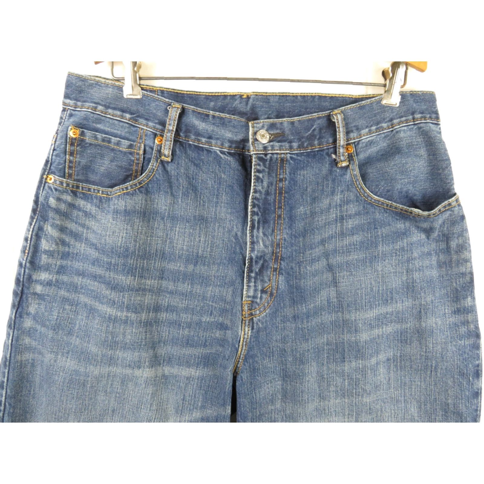Levi's VINTAGE Levi's 569 Jeans demin Shorts Red Tab Tag Relaxed Fit 36 Blue Denim Men Shorts 36 Vintage Men Size US 36 / EU 52 - 3 Thumbnail