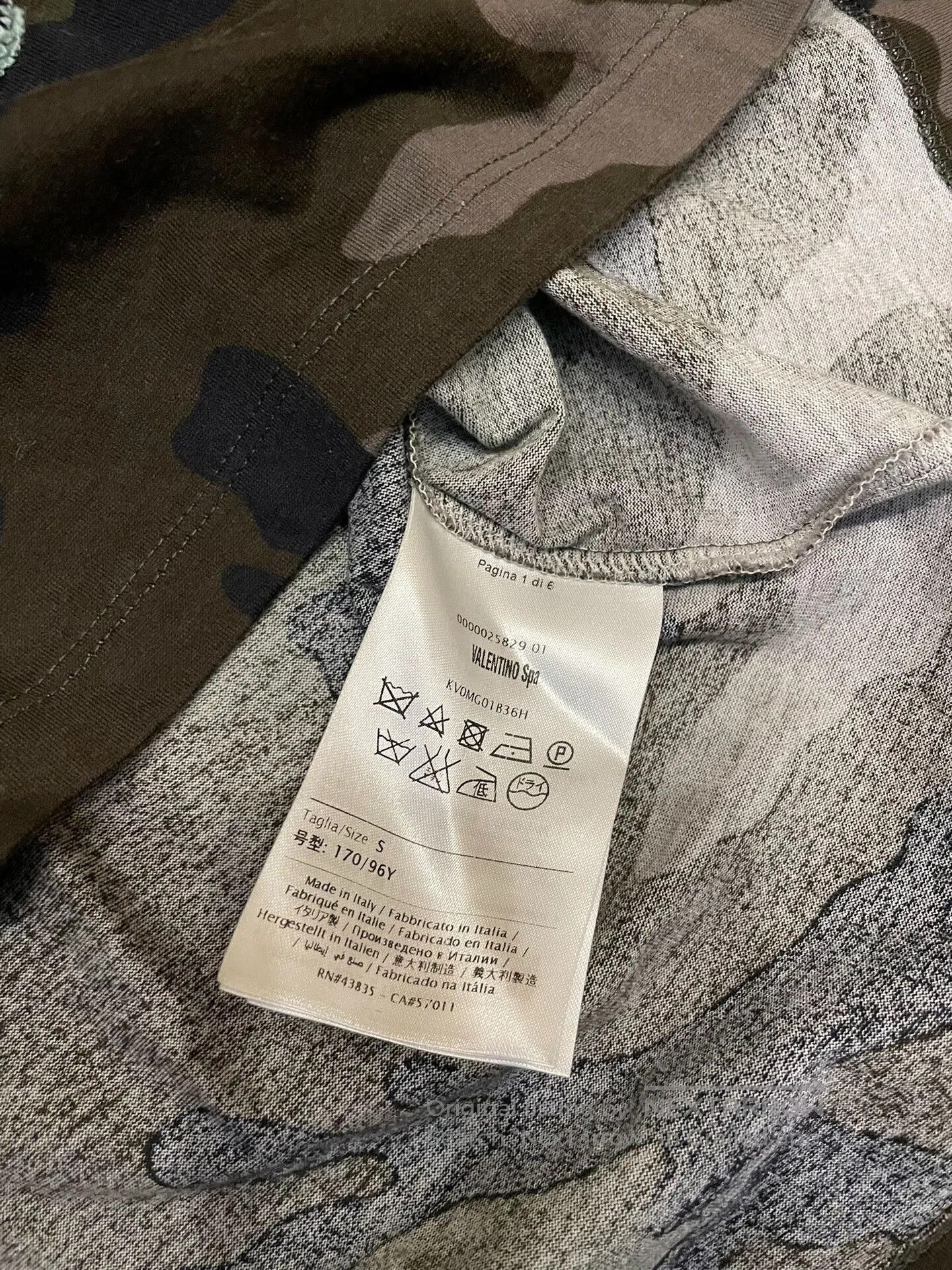 Valentino Valentino Limited Edition Camo Polo. Size US M / EU 48-50 / 2 - 5 Thumbnail
