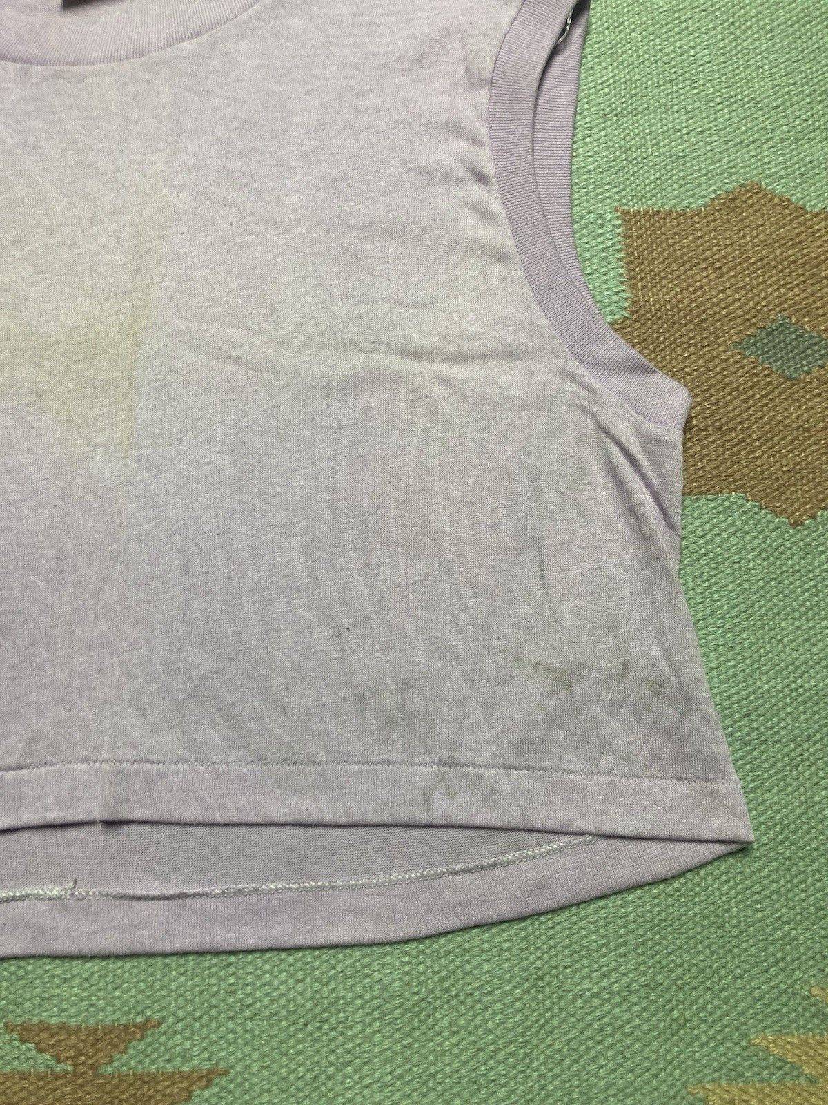 Vintage Vintage 70s t shirt lilac blank stained soft cropped XL Size XL / US 12-14 / IT 48-50 - 2 Thumbnail