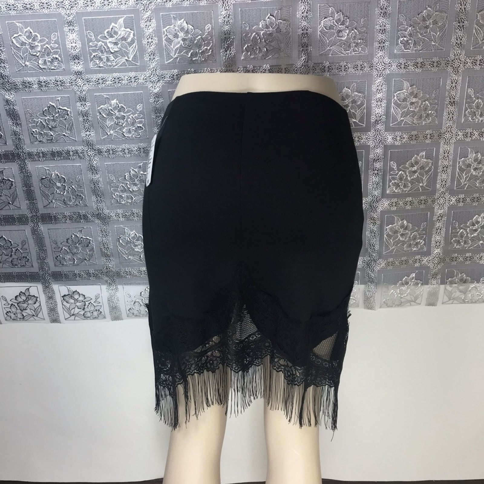 Other NWT Love Culture Black Ponte Lace Trim Skirt Size 27" / US 4 / IT 40 - 5 Thumbnail
