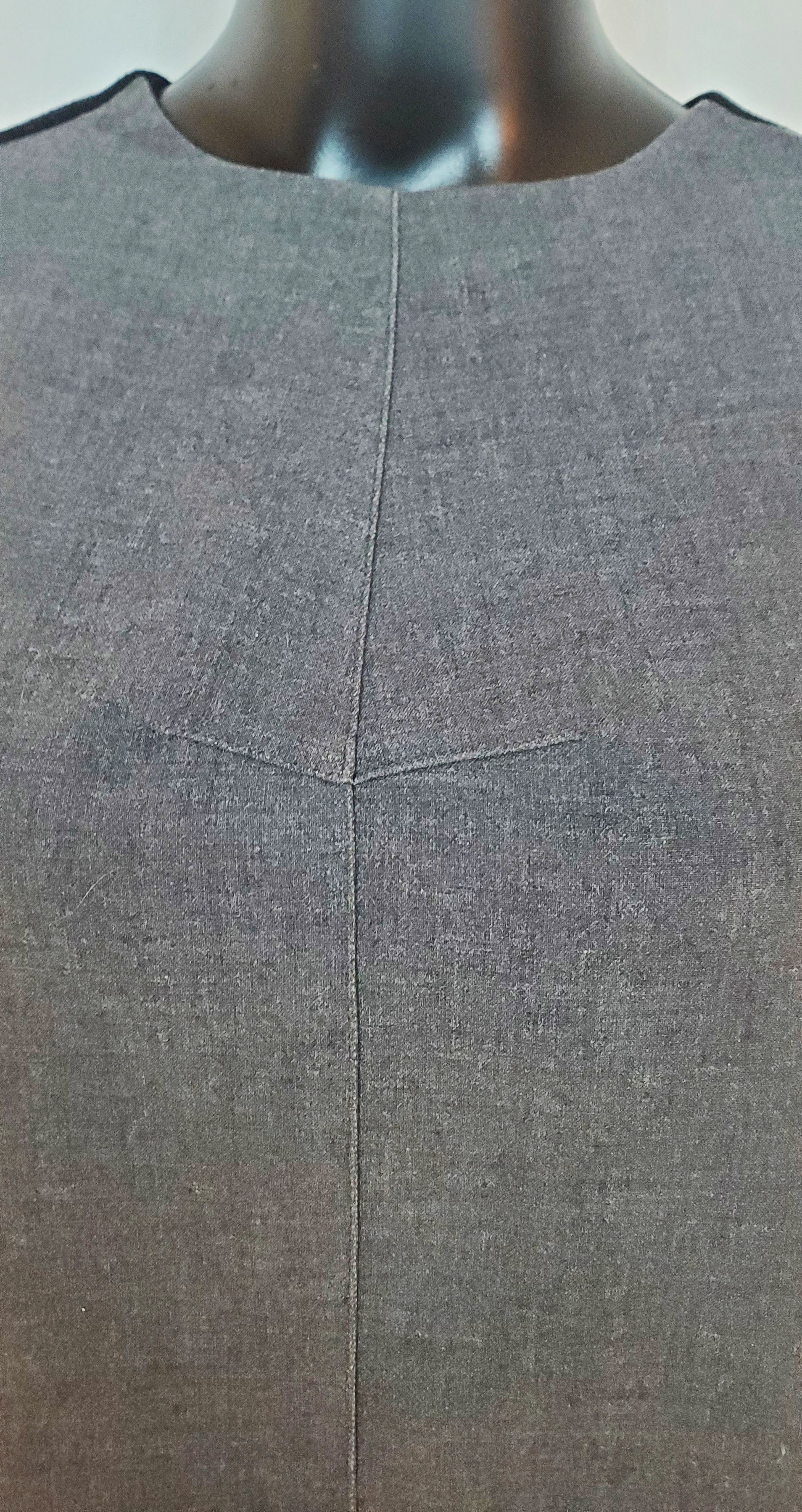 Club Monaco CLUB MONACO Gray Blouse Black Knit Side Combo Top Shirt Size XS / US 0-2 / IT 36-38 - 9 Thumbnail