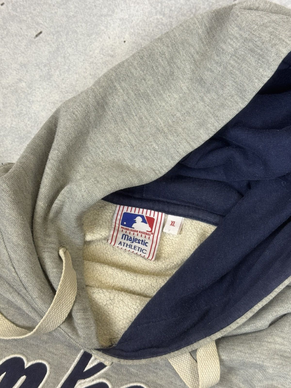 New York Yankees Vintage New York Yankees Spell Out Hoodie Size US XL / EU 56 / 4 - 4 Thumbnail