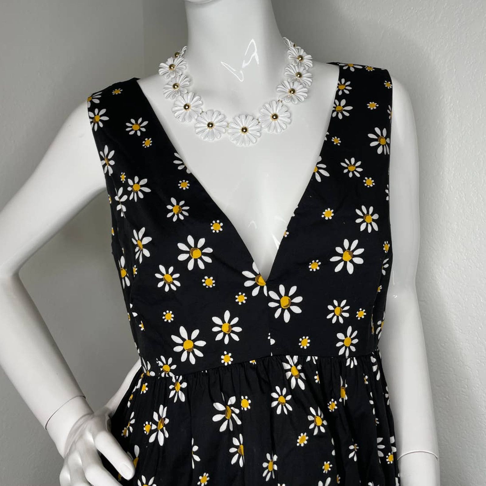 Kate Spade Kate Spade Daisy dots Mainline Vineyard sleeveless Dress 2 Size ONE SIZE - 4 Thumbnail