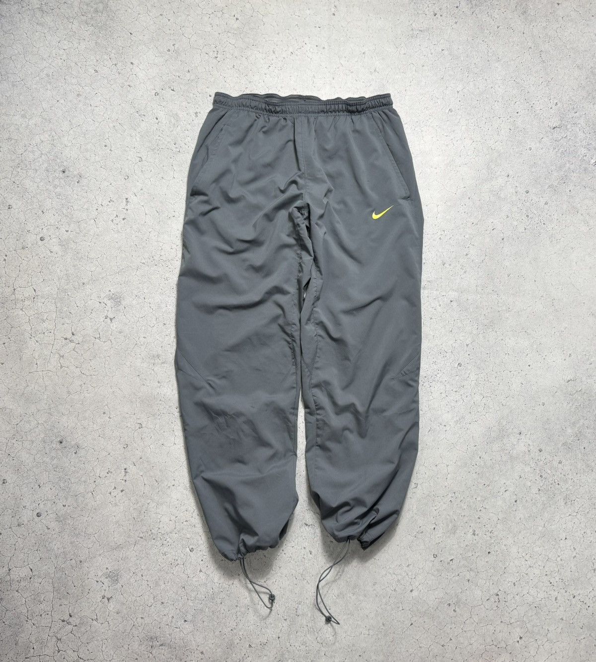 Nike Nike Nylon Vintage Baggy Track Pants Drill Swoosh Y2K Size US 34 / EU 50 - 1 Thumbnail