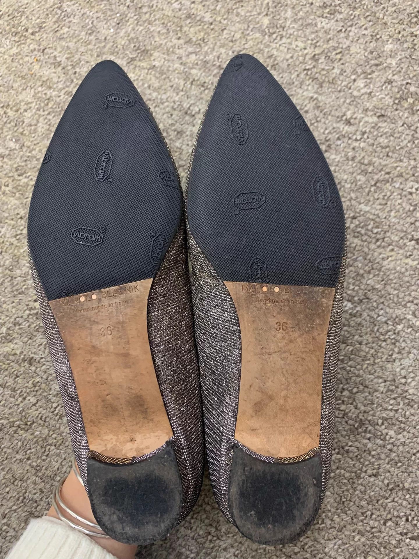 Manolo Blahnik Manolo Blahnik Classic Gold Silver Diam flat 36 N Size US 5 / IT 35 - 4 Thumbnail