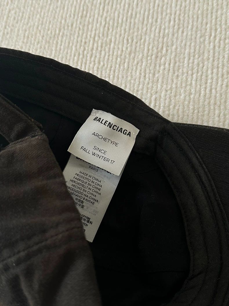 Balenciaga Balenciaga Coke Embroidery Washed Old Curved Brim Cap Size ONE SIZE - 2 Thumbnail