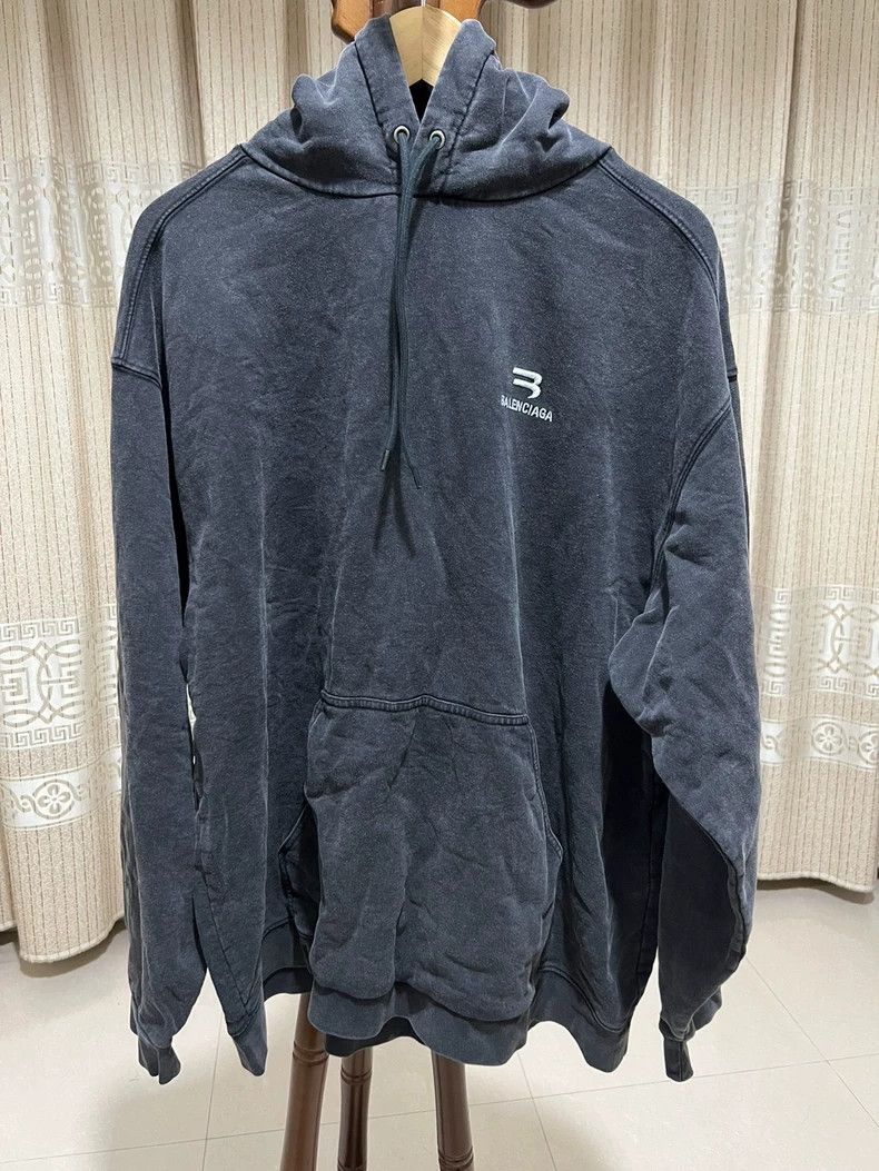 Balenciaga Balenciaga Embroidered Logo Washed Distressed Hooded Sweat Size US L / EU 52-54 / 3 - 1 Thumbnail