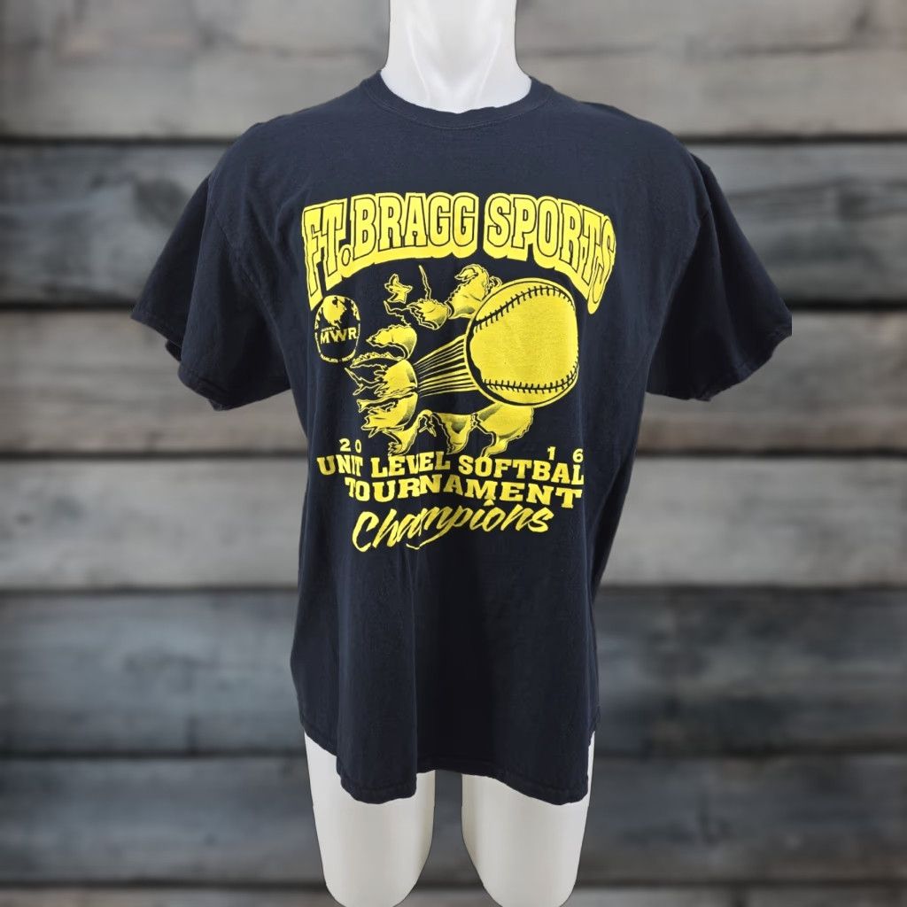 Gildan Ft Bragg Sports 2016 Unit Level Softball Tournament T Shirt XL Large Black Gildan Short Sleeve Mens Vintage Size US XL / EU 56 / 4 - 1 Thumbnail